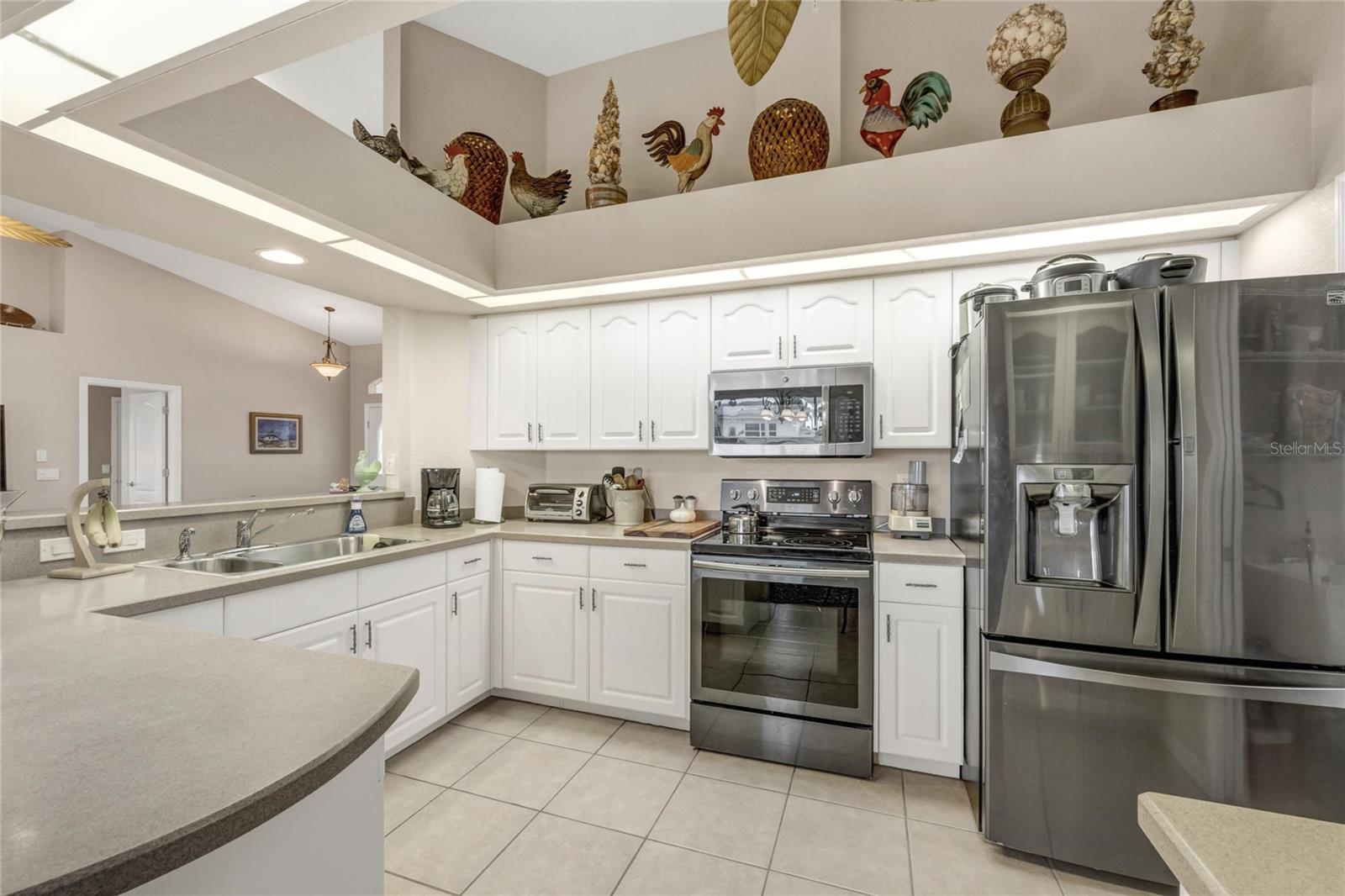 Image 15 of 41 For 1955 Michigan Avenue