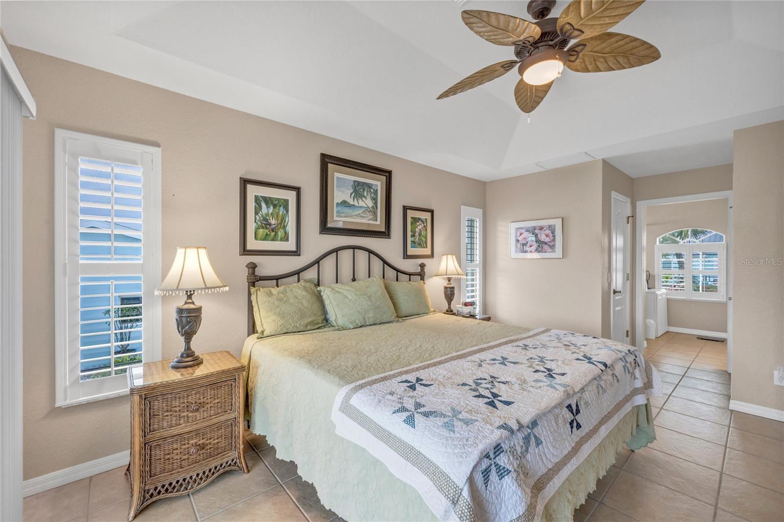 Image 19 of 41 For 1955 Michigan Avenue