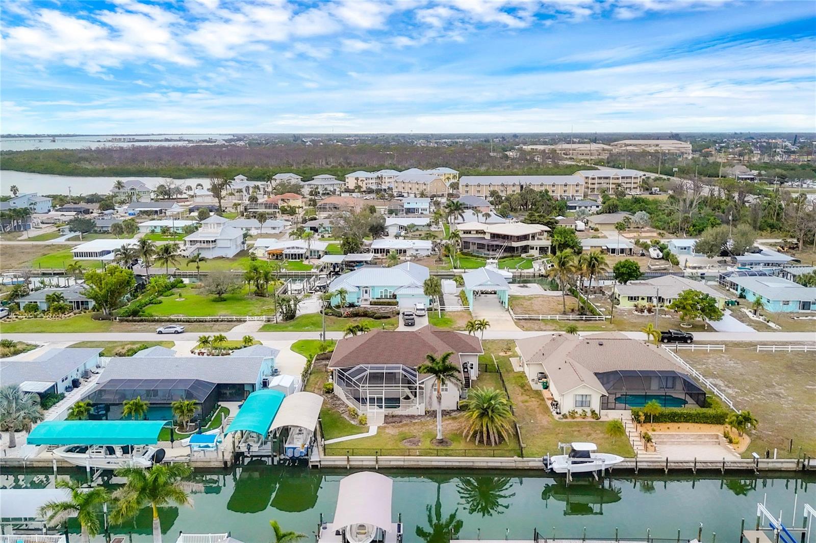 Image 35 of 41 For 1955 Michigan Avenue