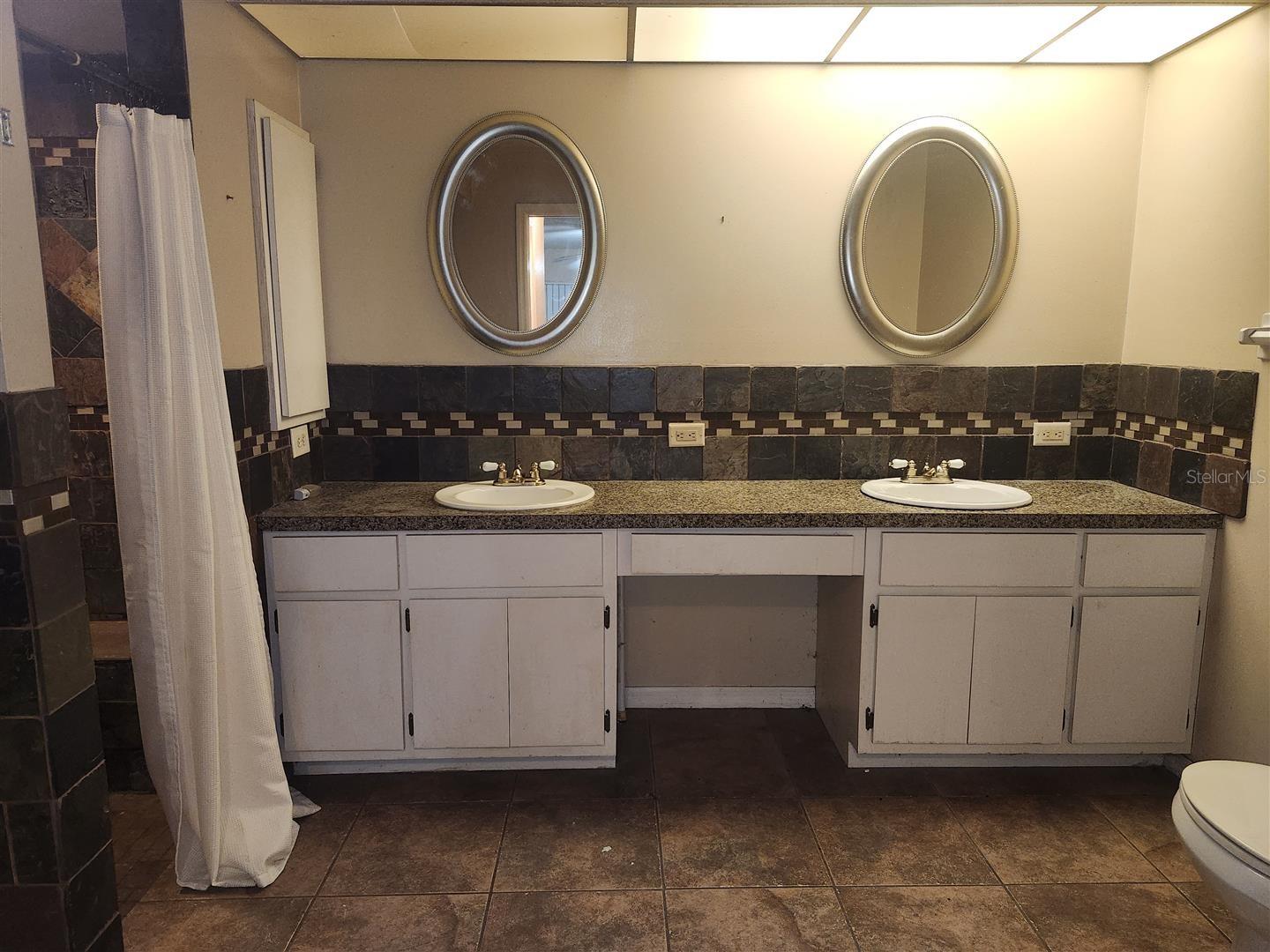 Image 26 of 44 For 7148 Coventry Terrace