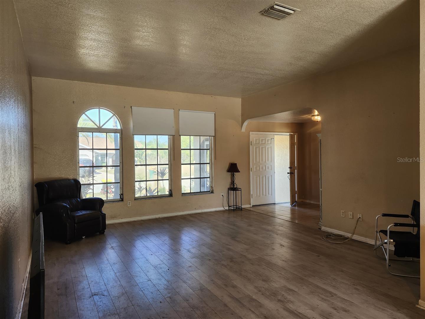 Image 6 of 44 For 7148 Coventry Terrace