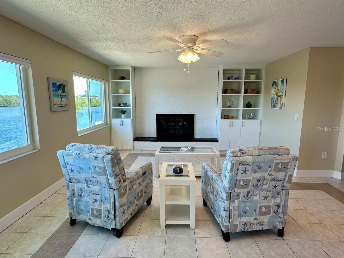 Image 14 of 19 For 1490 Janet Place