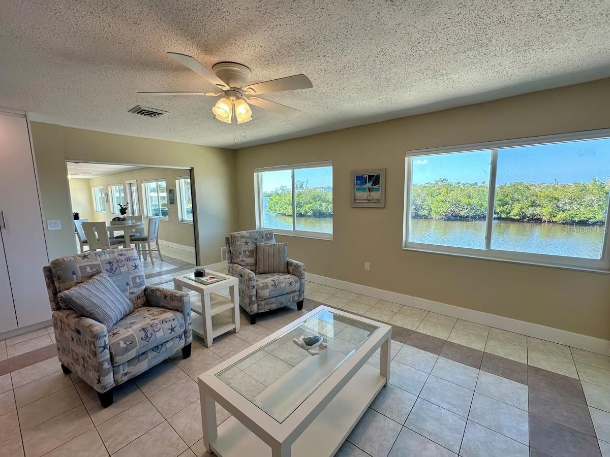 Image 16 of 19 For 1490 Janet Place