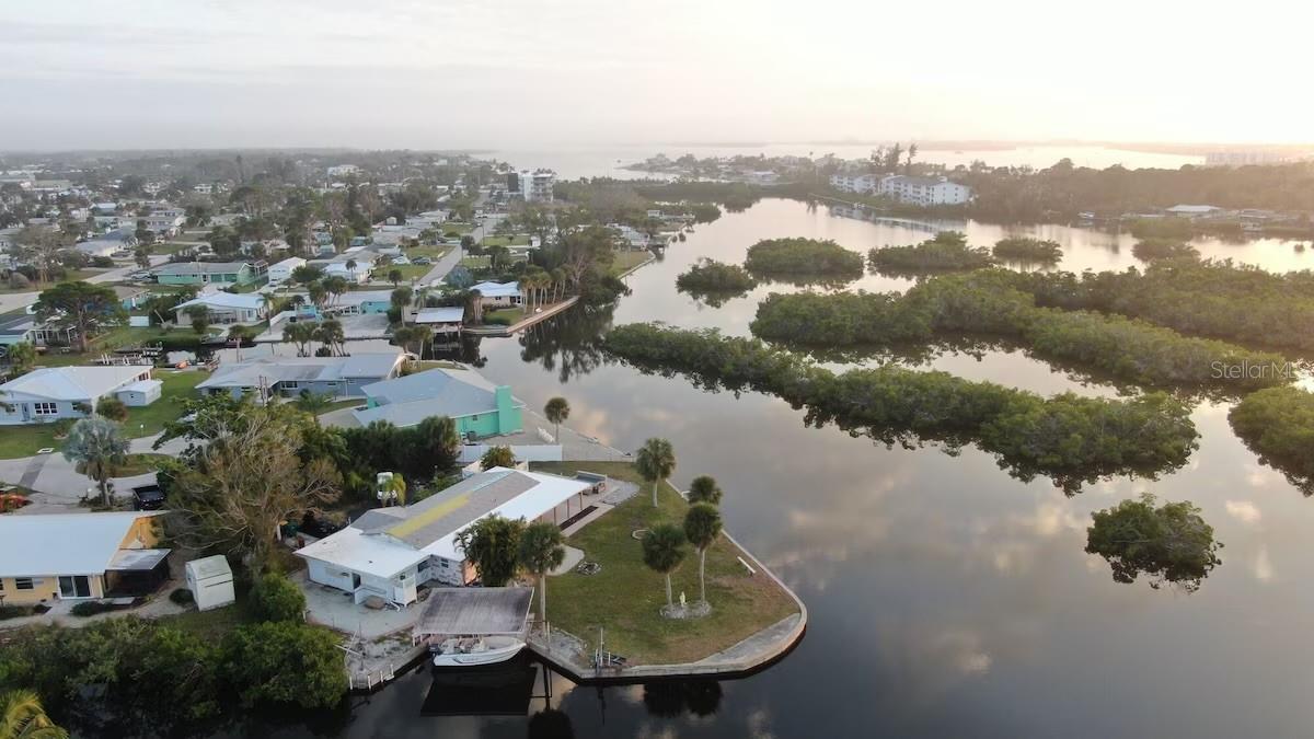 Image 17 of 19 For 1490 Janet Place