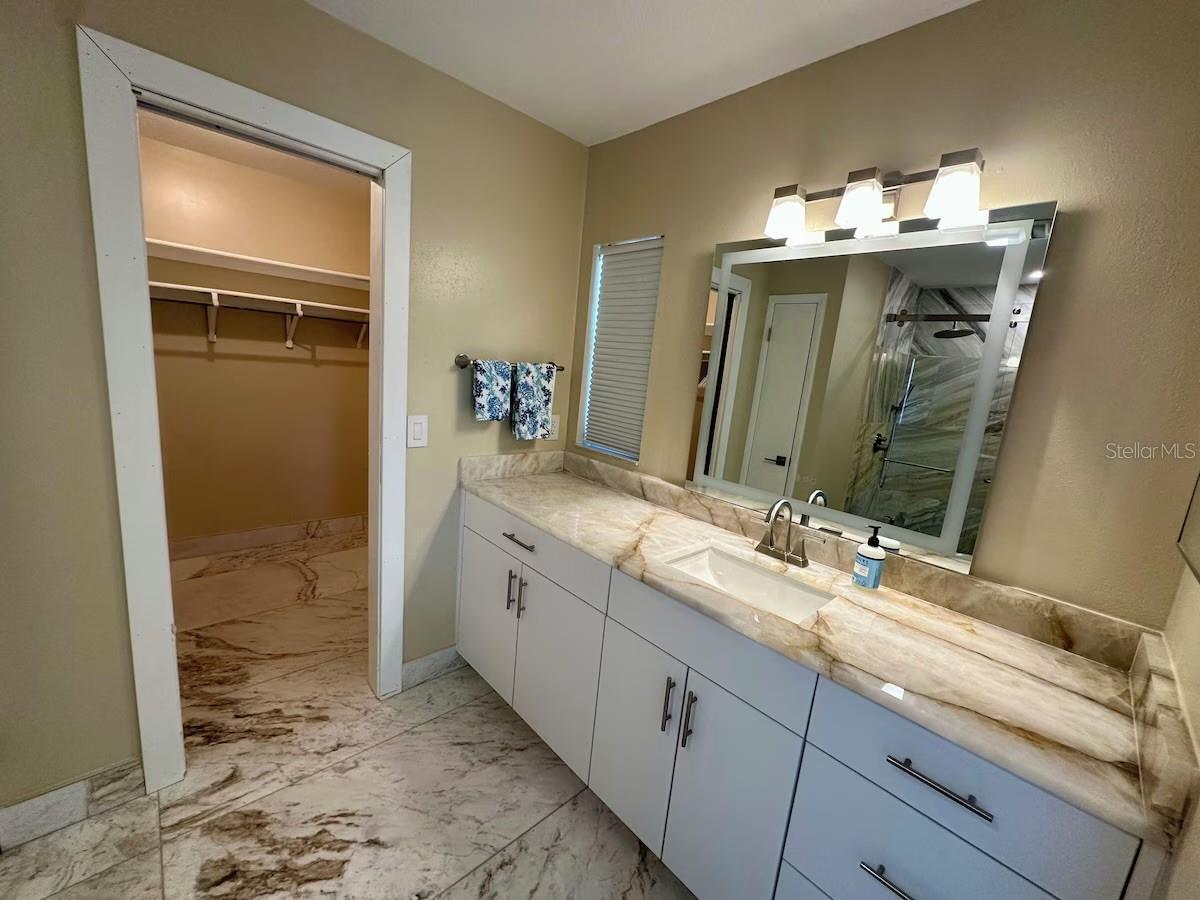 Image 8 of 19 For 1490 Janet Place