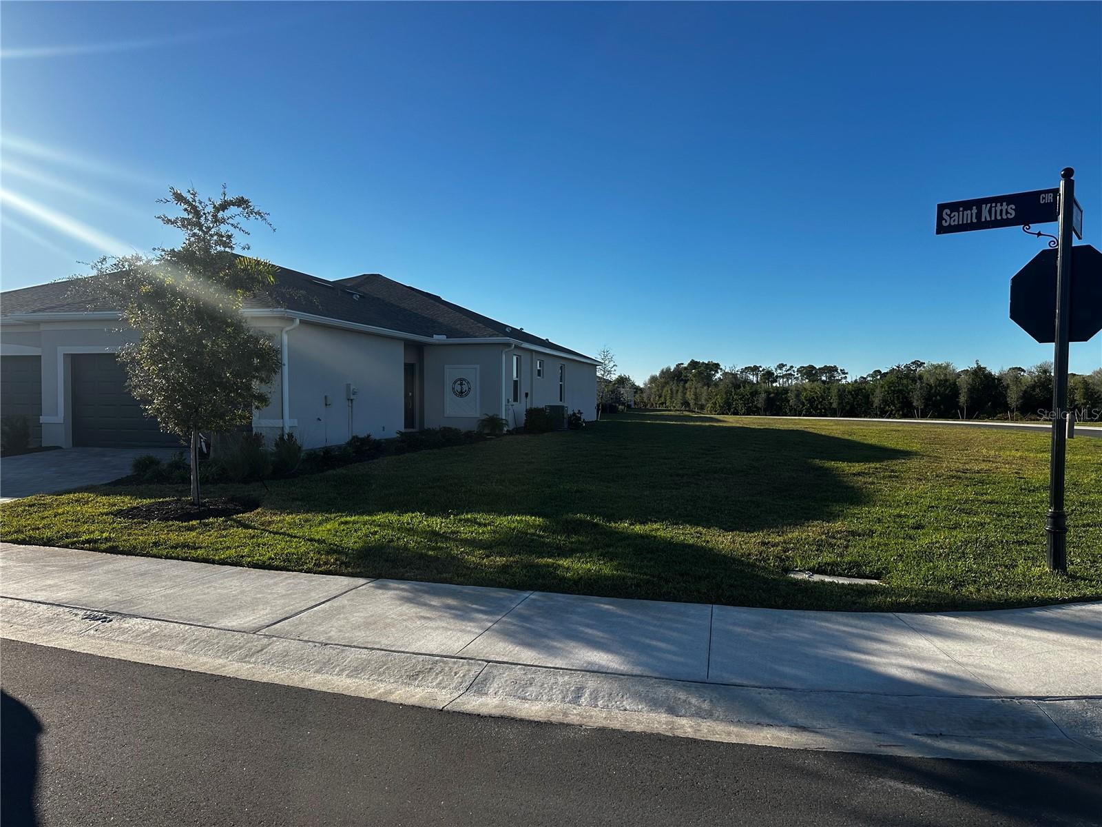 Image 3 of 43 For 8674 Saint Kitts Circle