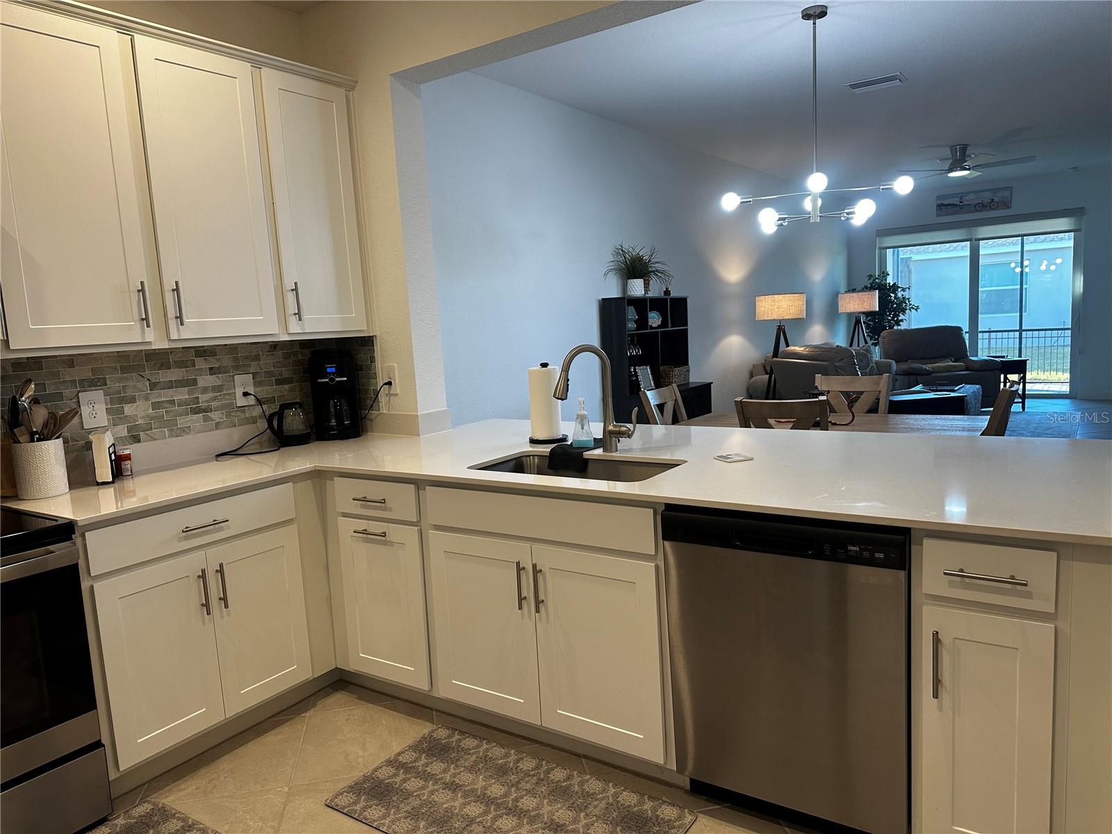 Image 9 of 43 For 8674 Saint Kitts Circle