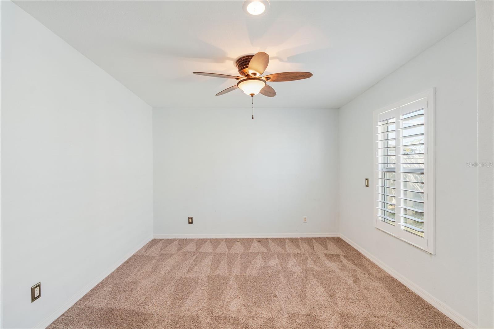 Image 29 of 51 For 322 29th Terrace