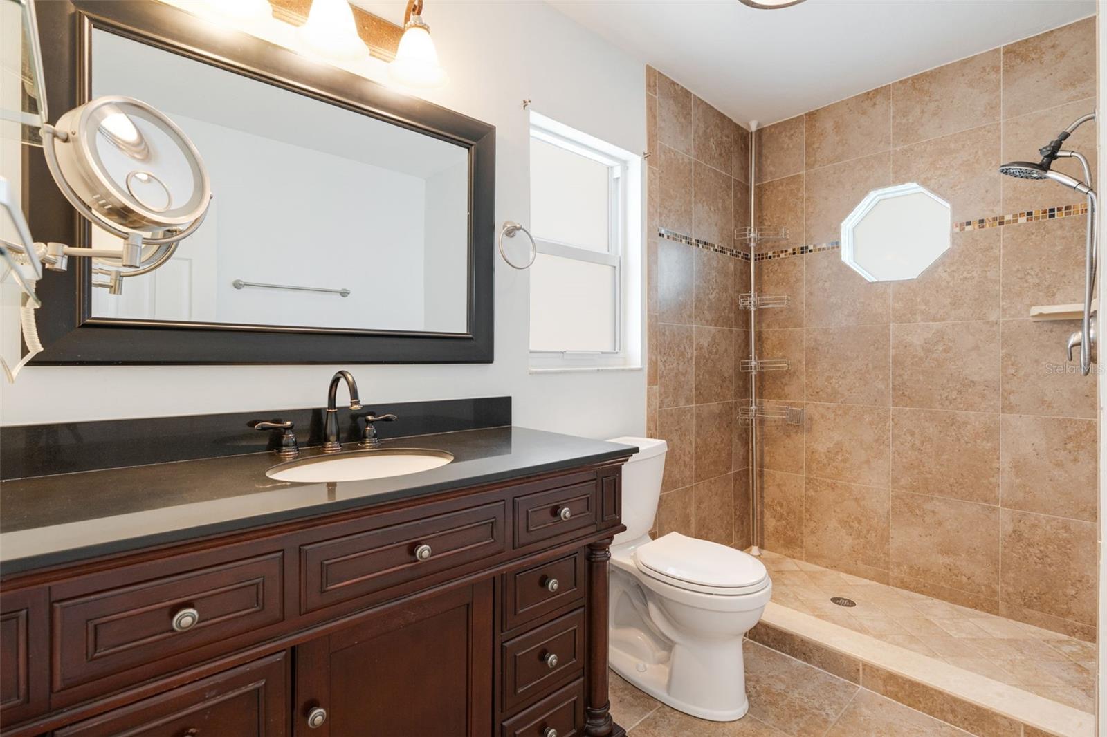 Image 32 of 51 For 322 29th Terrace