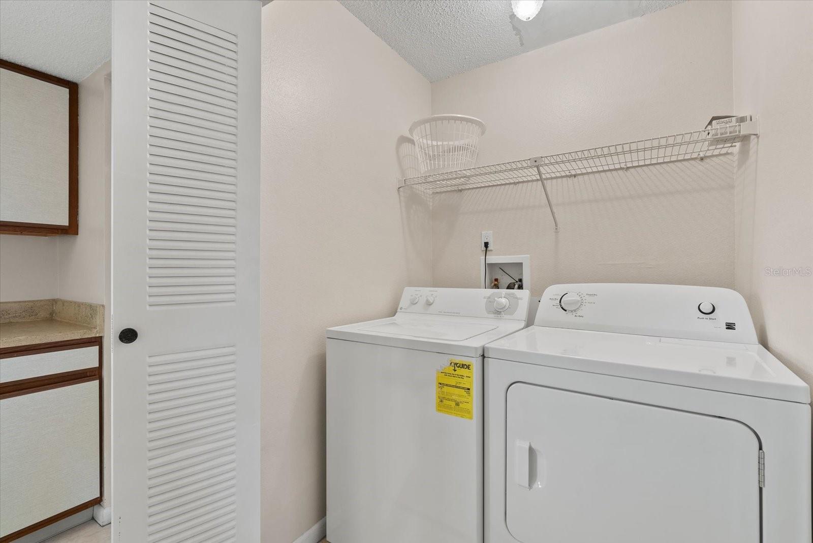 Image 15 of 47 For 1531 Placida Road 204