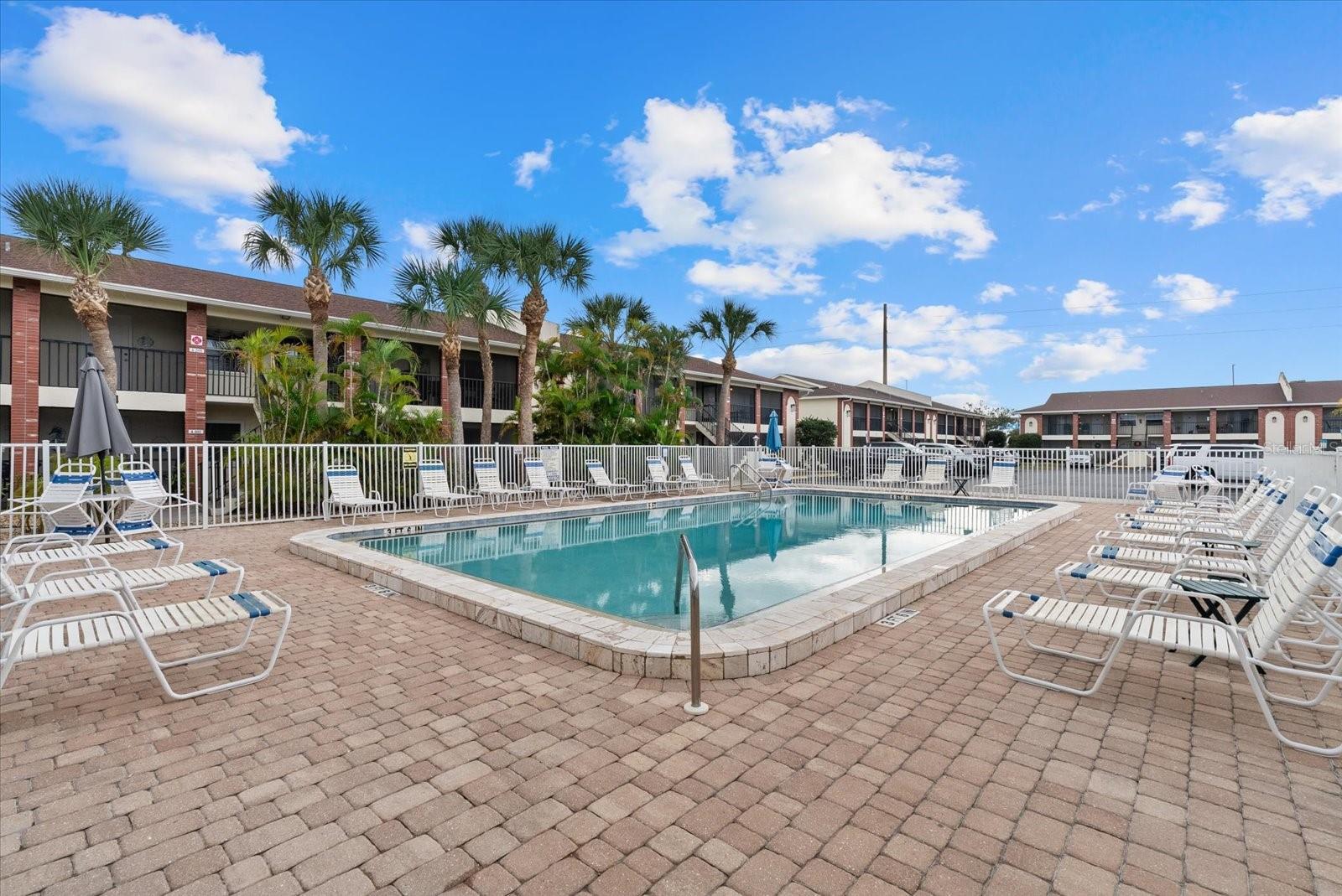 Image 27 of 47 For 1531 Placida Road 204