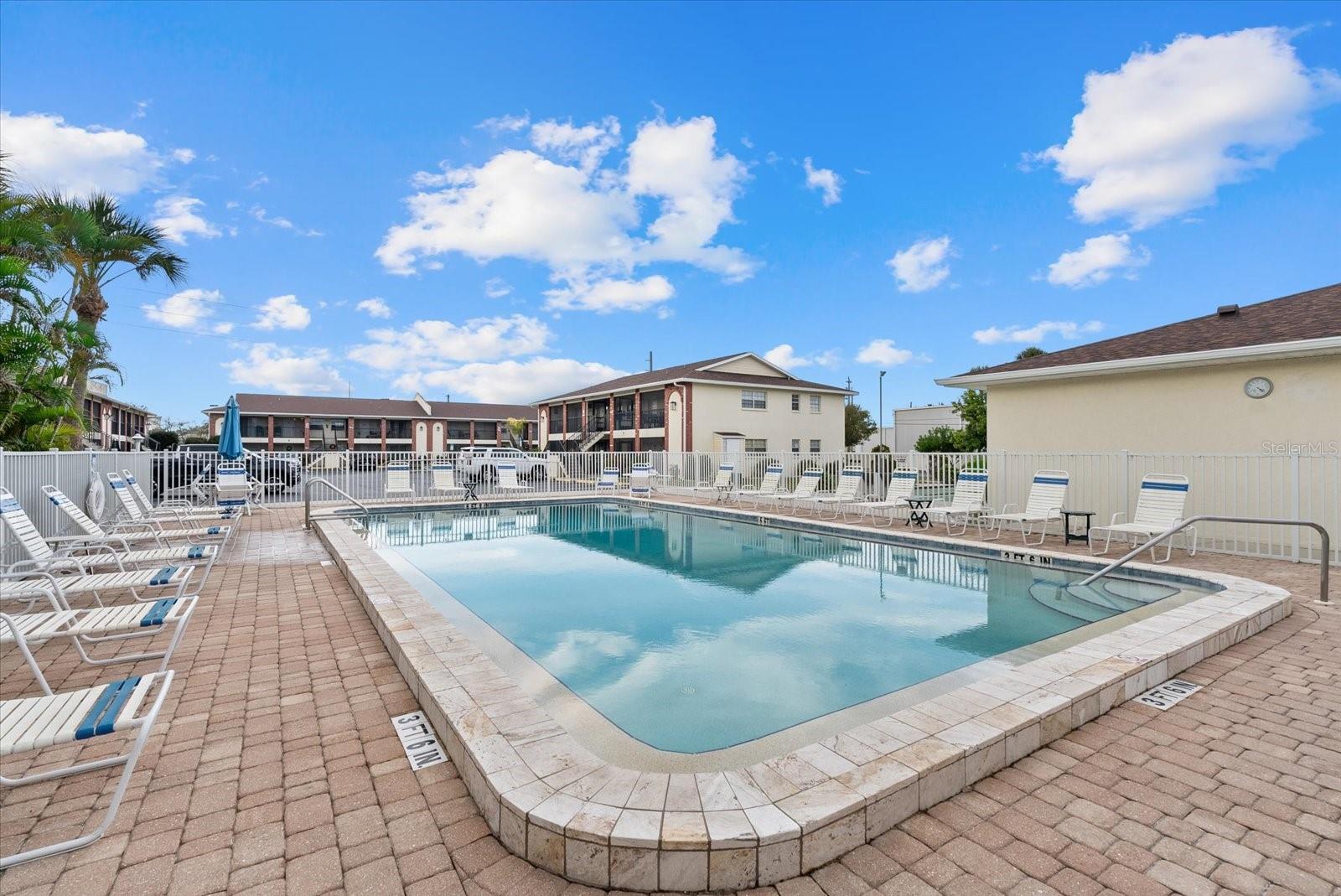 Image 28 of 47 For 1531 Placida Road 204