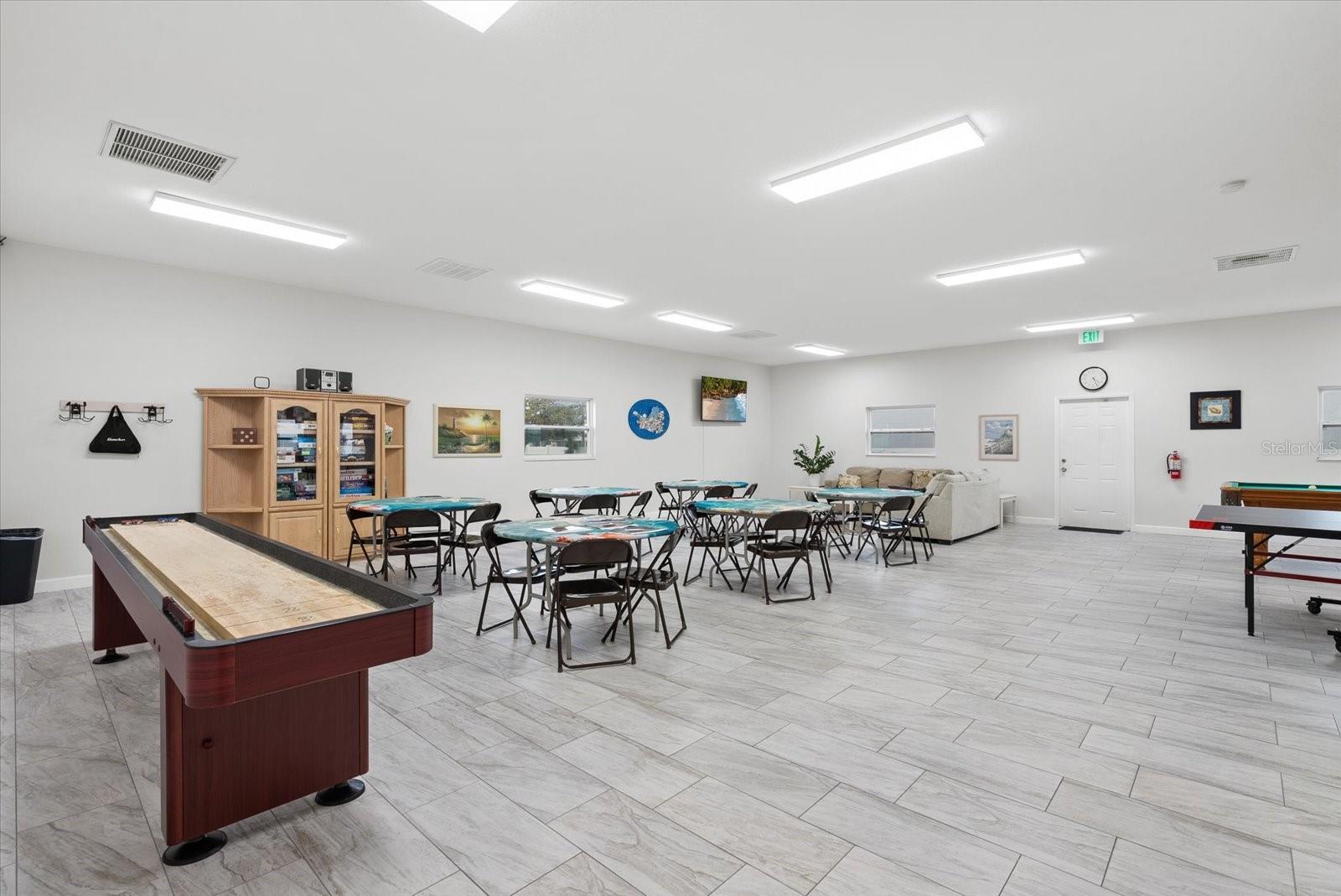 Image 30 of 47 For 1531 Placida Road 204