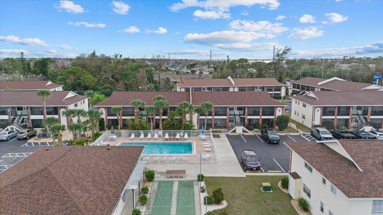 Image 40 of 47 For 1531 Placida Road 204