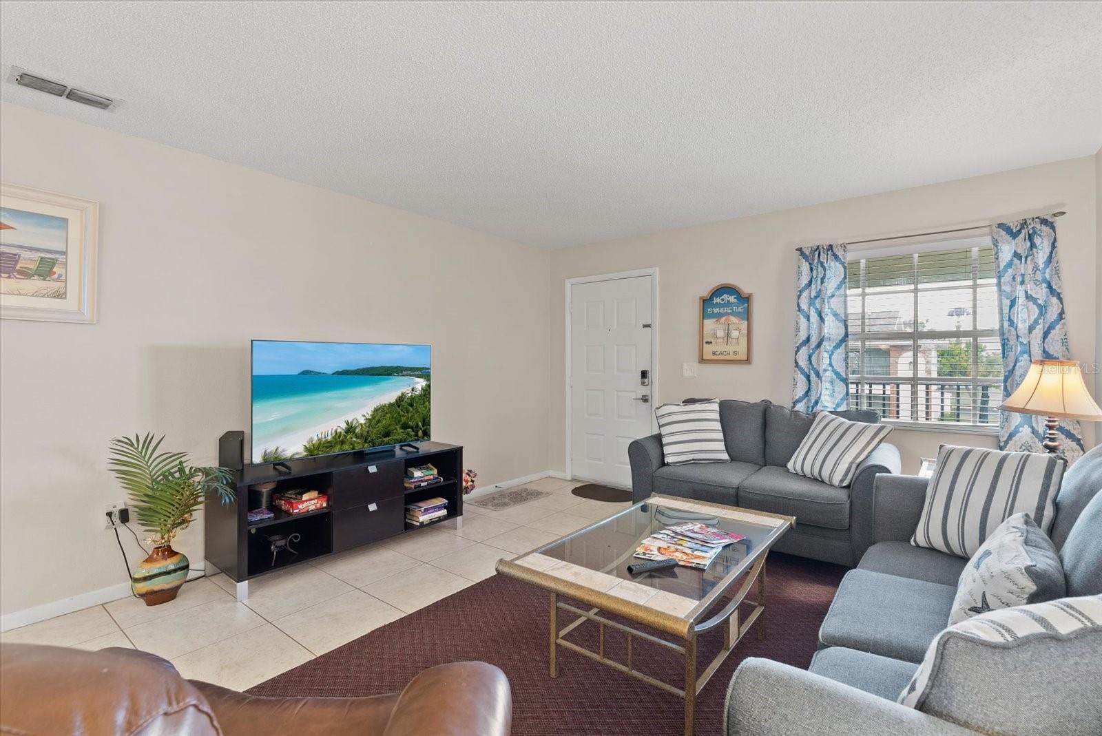 Image 5 of 47 For 1531 Placida Road 204