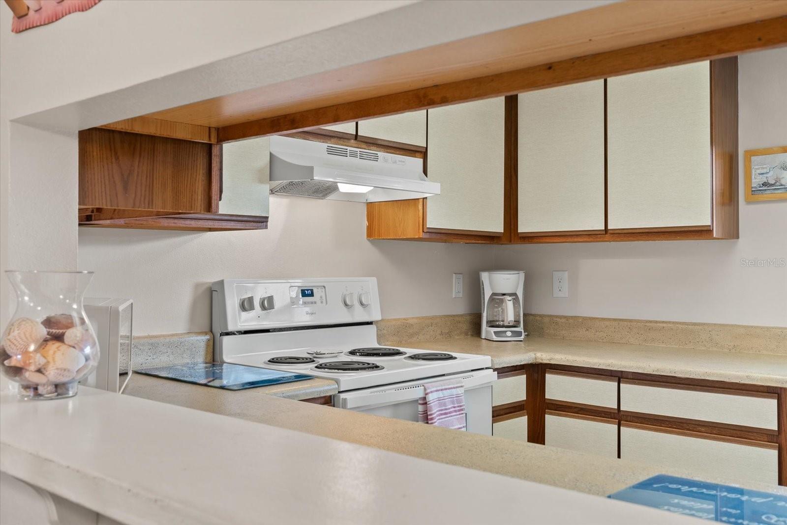 Image 9 of 47 For 1531 Placida Road 204