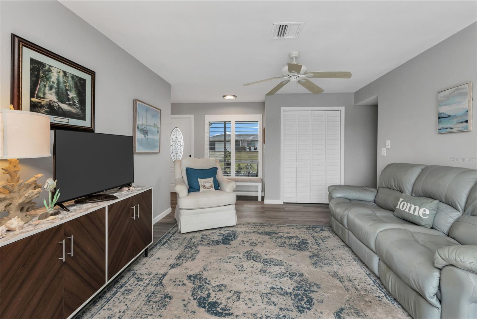 Image 20 of 45 For 16 Oakland Hills Place