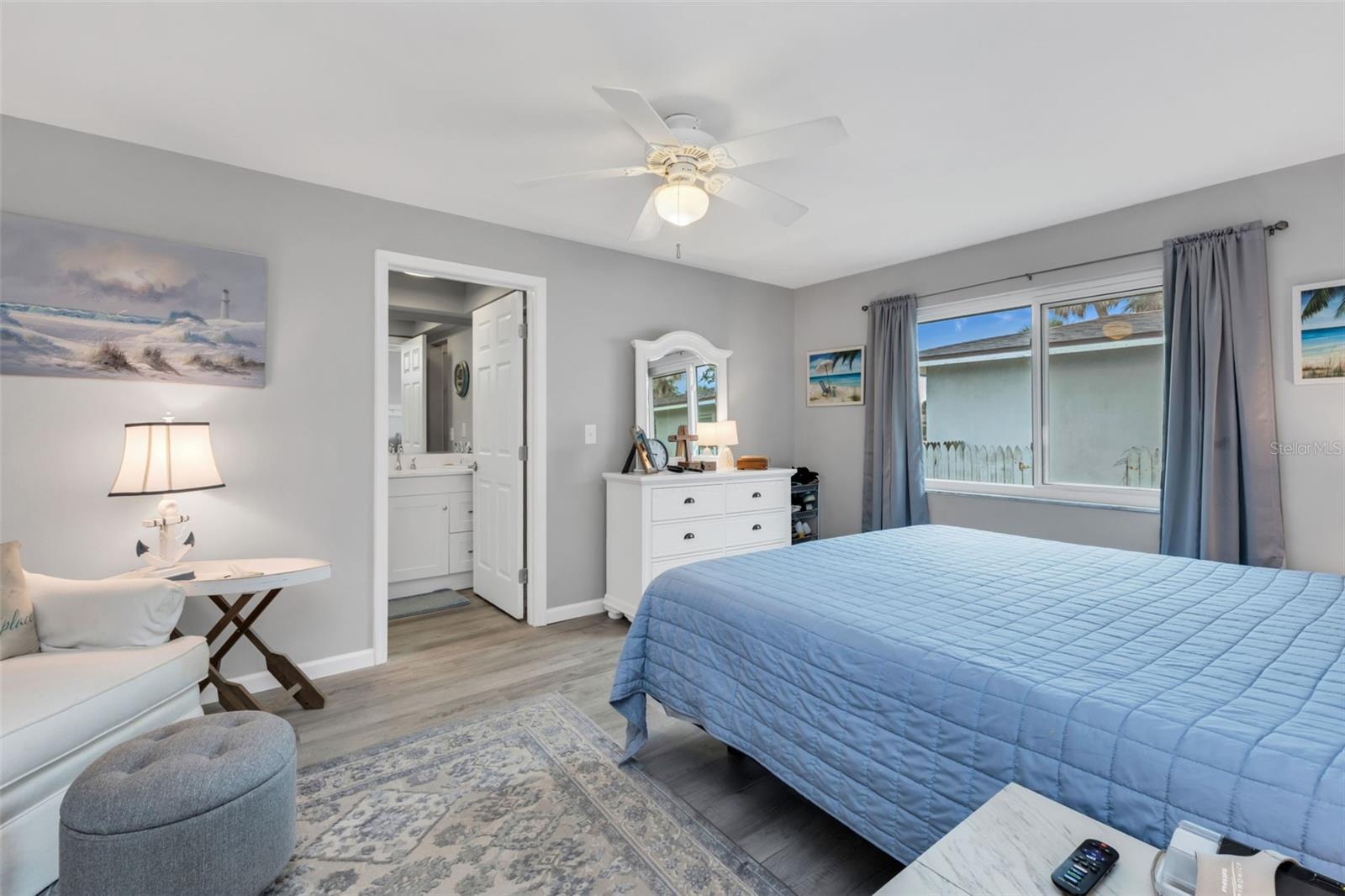 Image 21 of 45 For 16 Oakland Hills Place