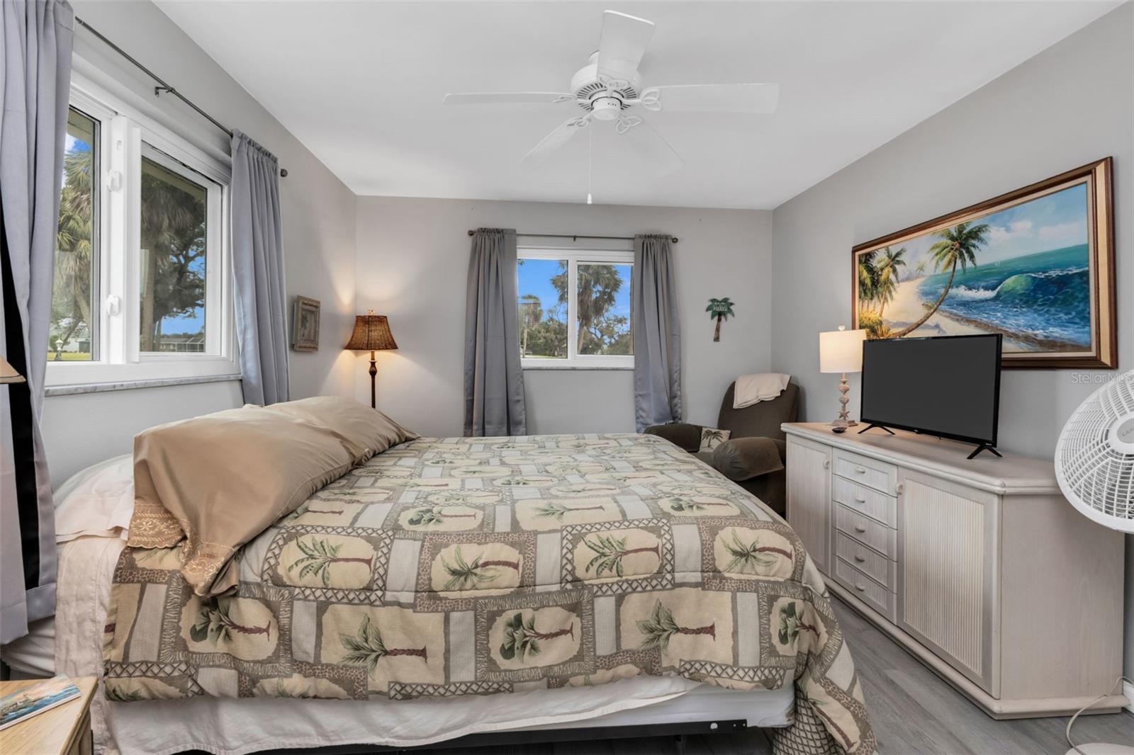 Image 28 of 45 For 16 Oakland Hills Place