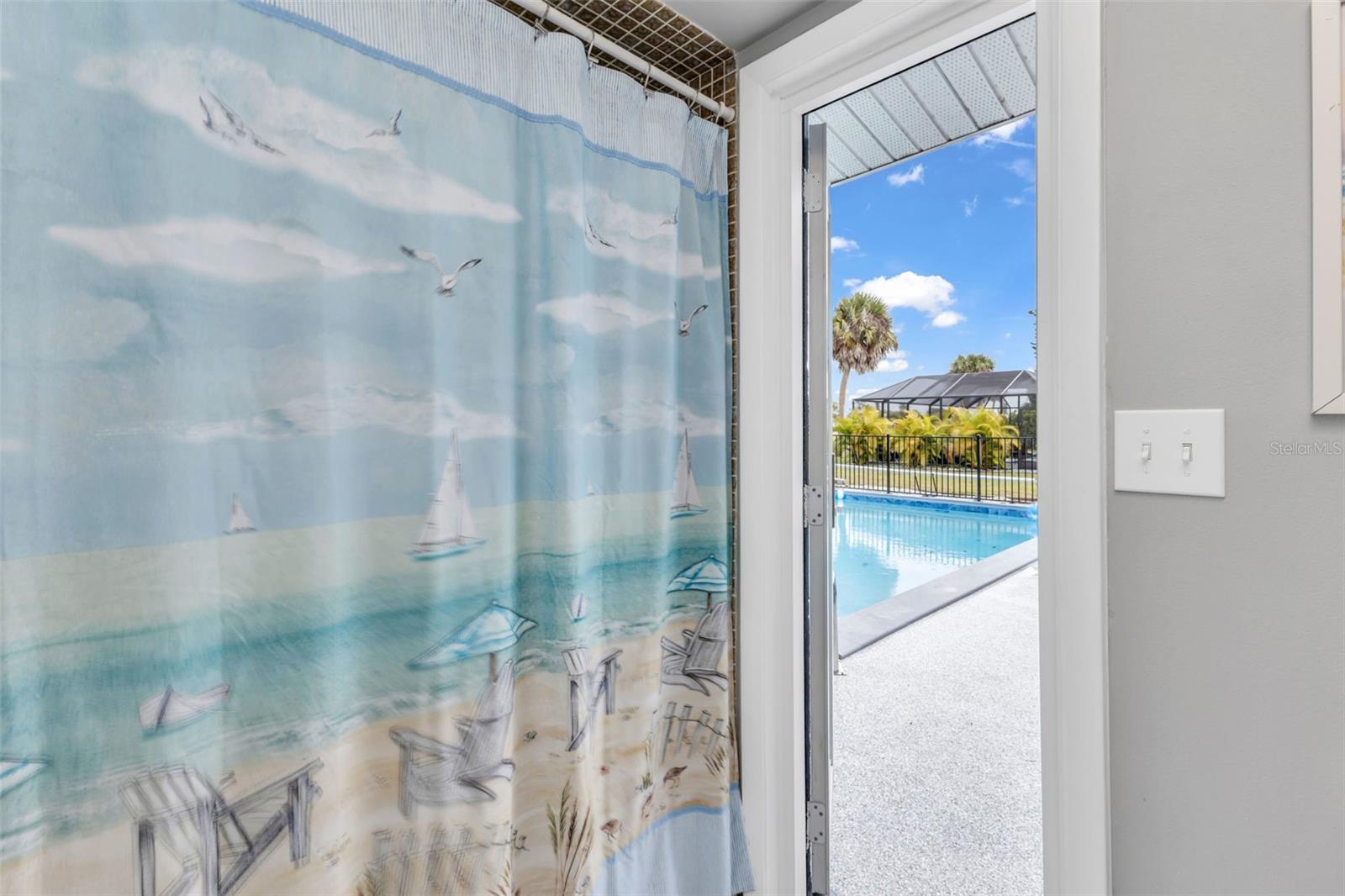 Image 31 of 45 For 16 Oakland Hills Place