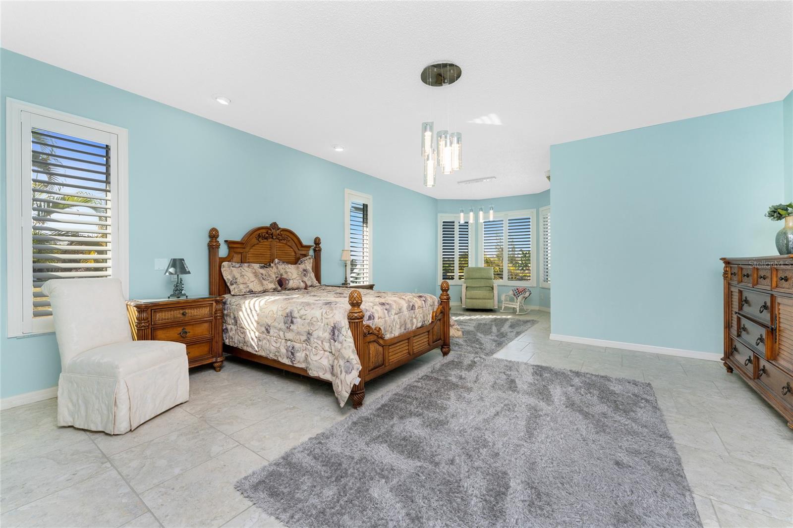 Image 27 of 74 For 50 Spyglass Alley