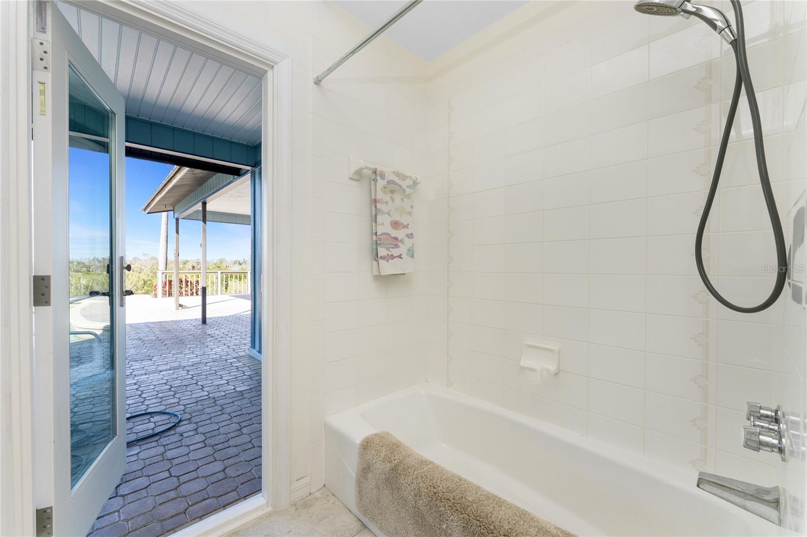 Image 42 of 74 For 50 Spyglass Alley