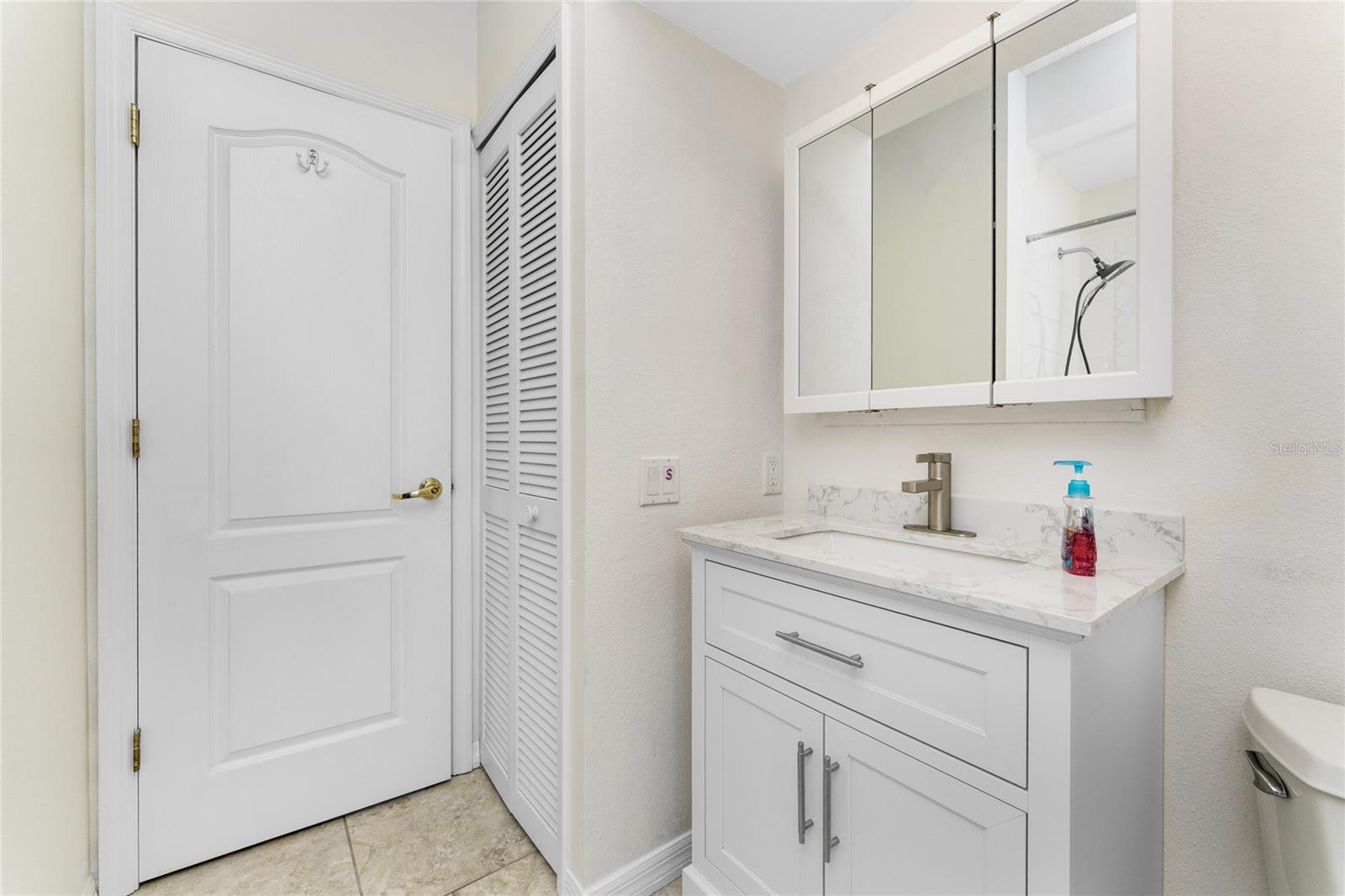 Image 43 of 74 For 50 Spyglass Alley