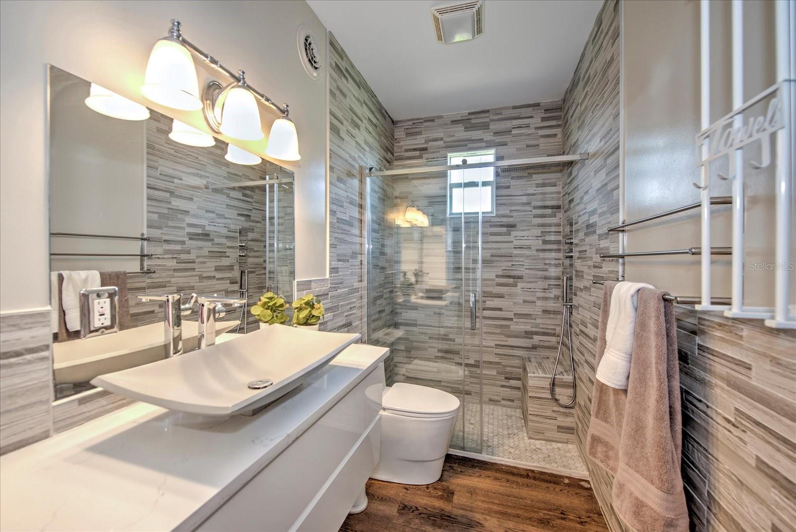 Image 12 of 40 For 4424 Canal Circle