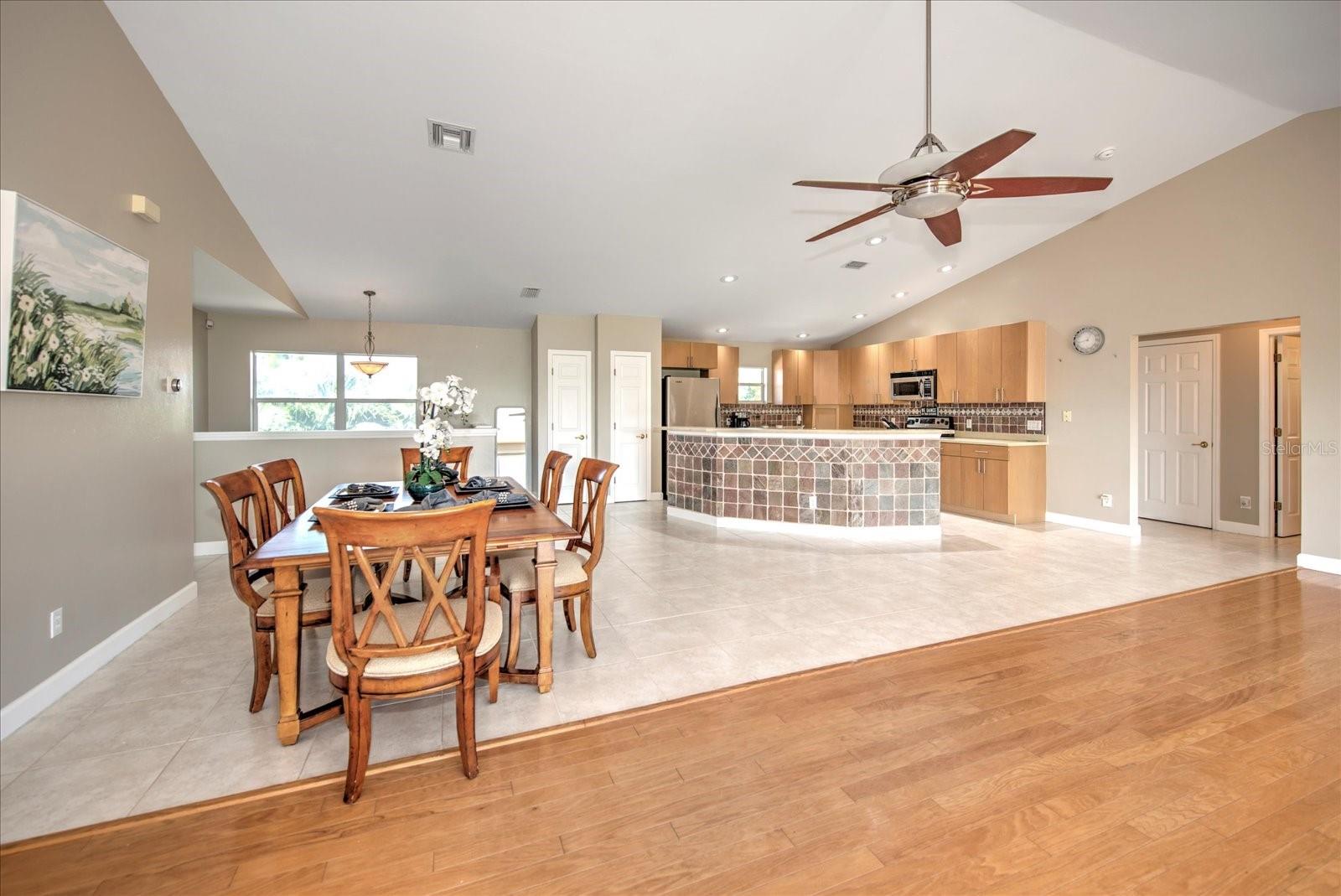 Image 24 of 40 For 4424 Canal Circle