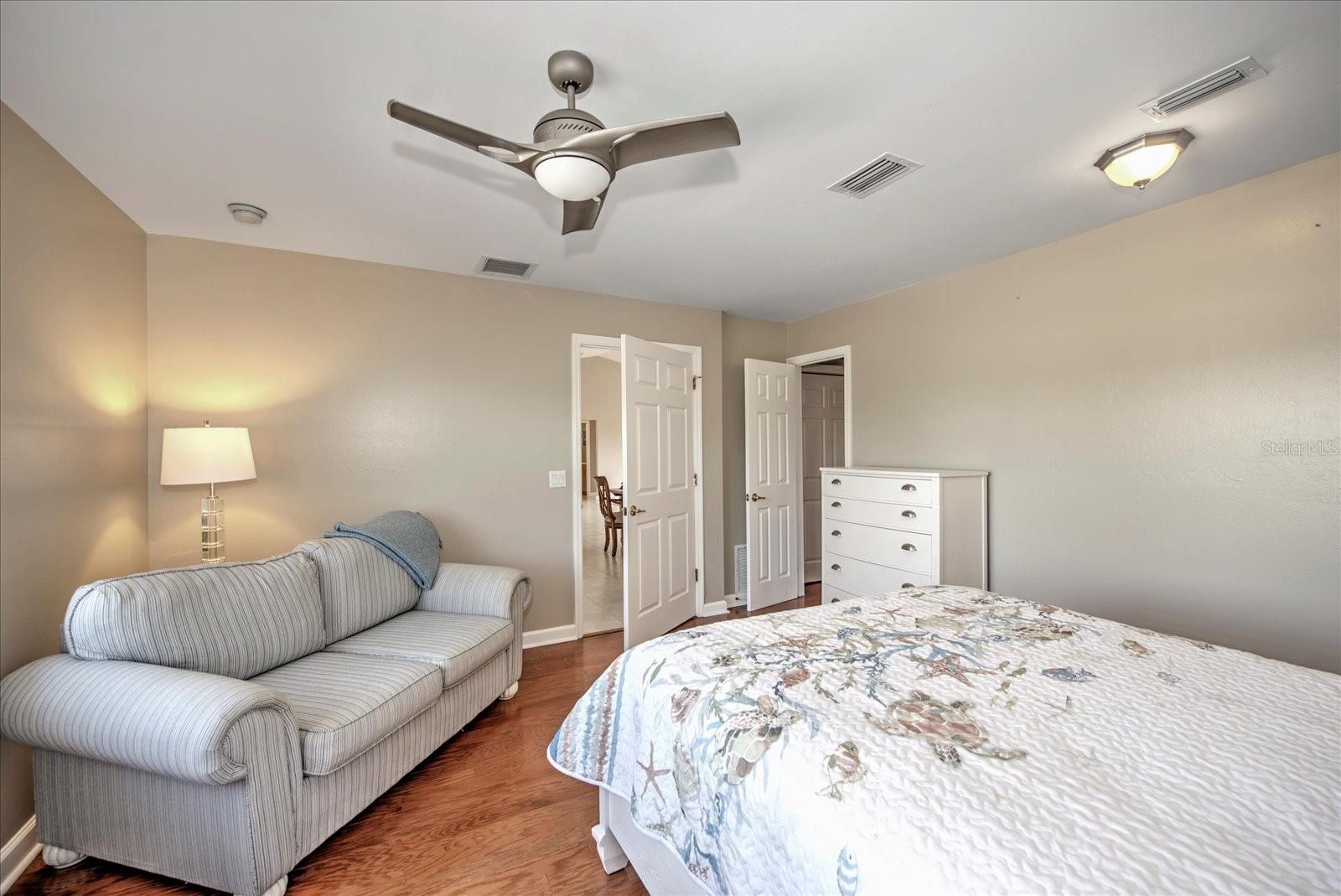 Image 35 of 40 For 4424 Canal Circle