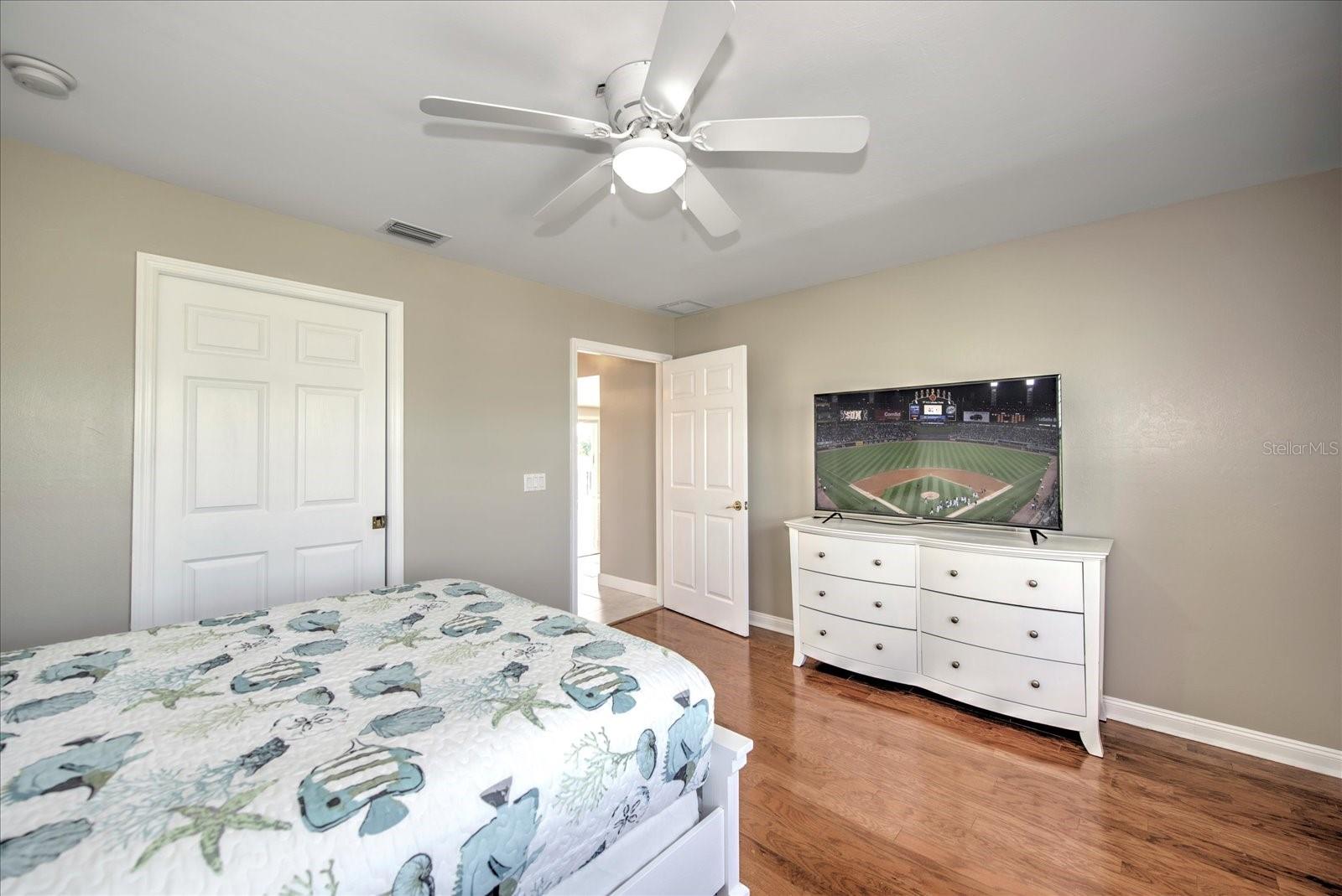 Image 37 of 40 For 4424 Canal Circle