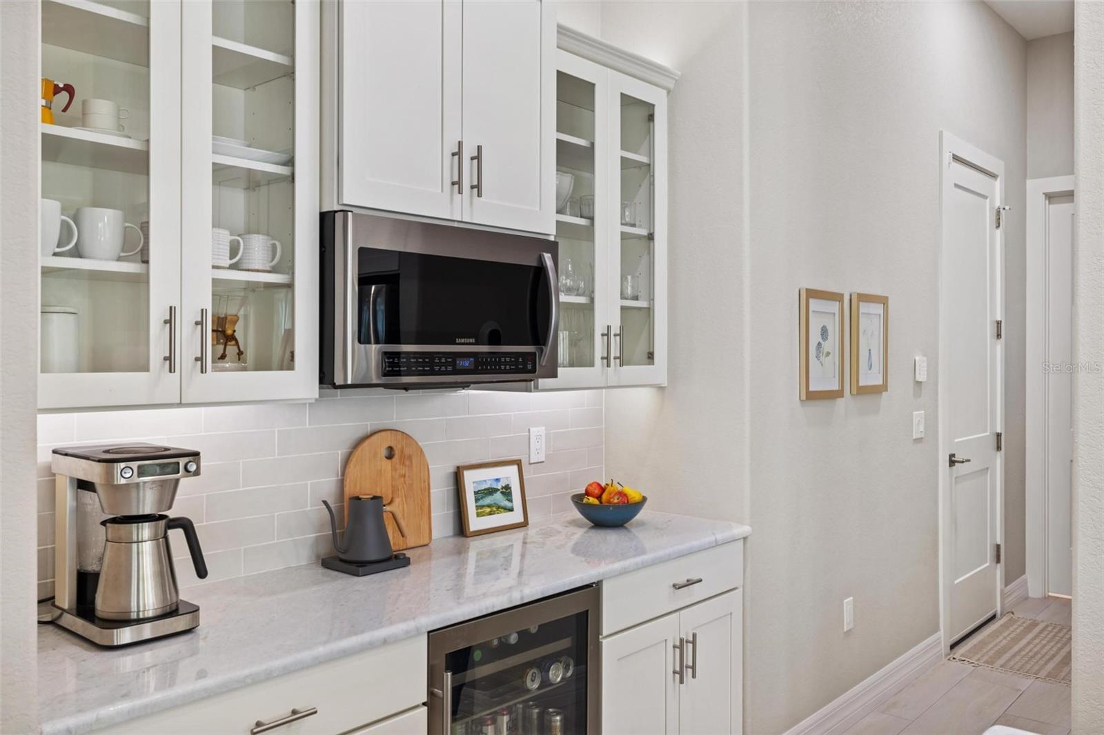 Image 10 of 50 For 270 Brig Circle W