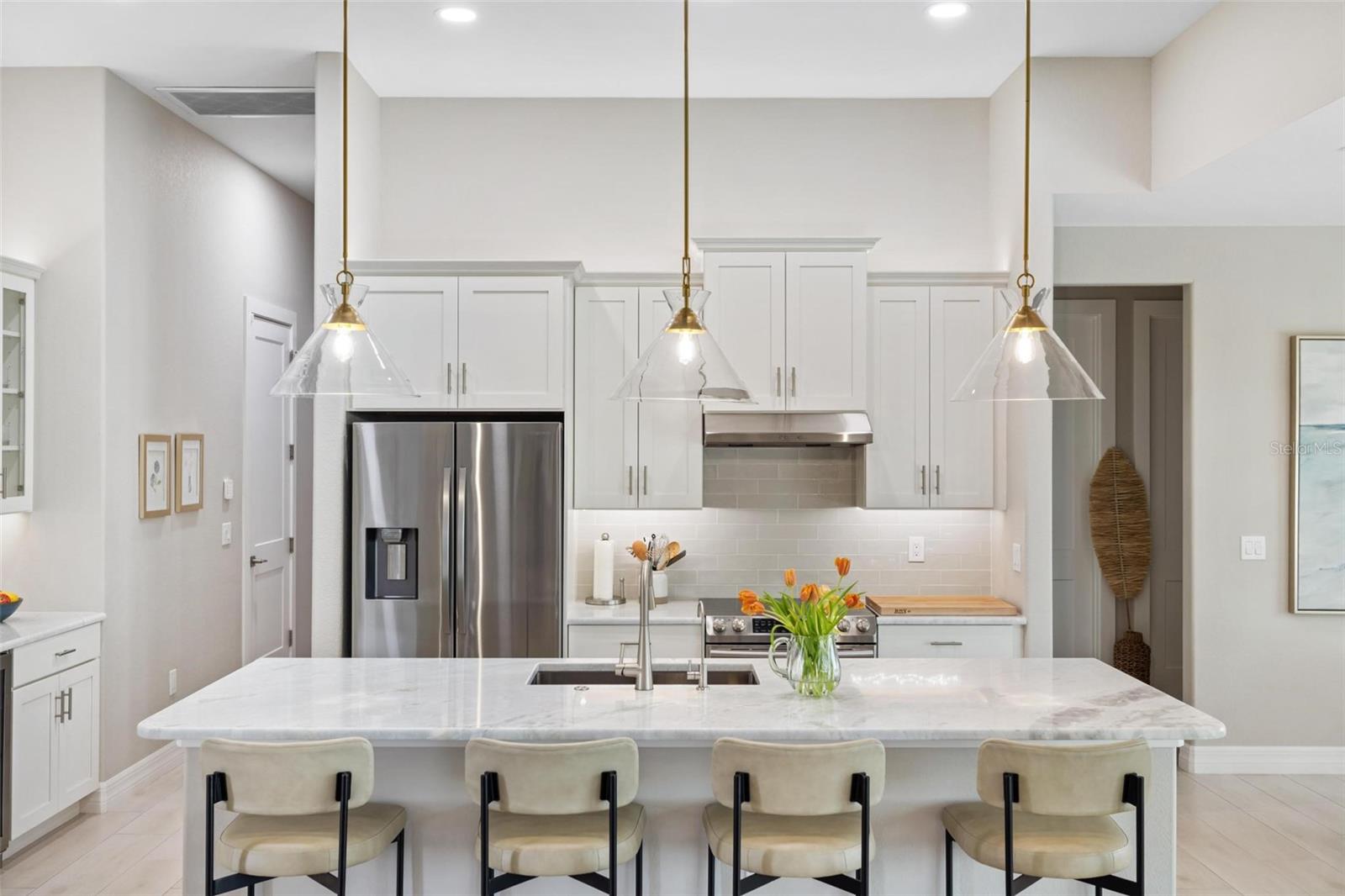 Image 13 of 50 For 270 Brig Circle W