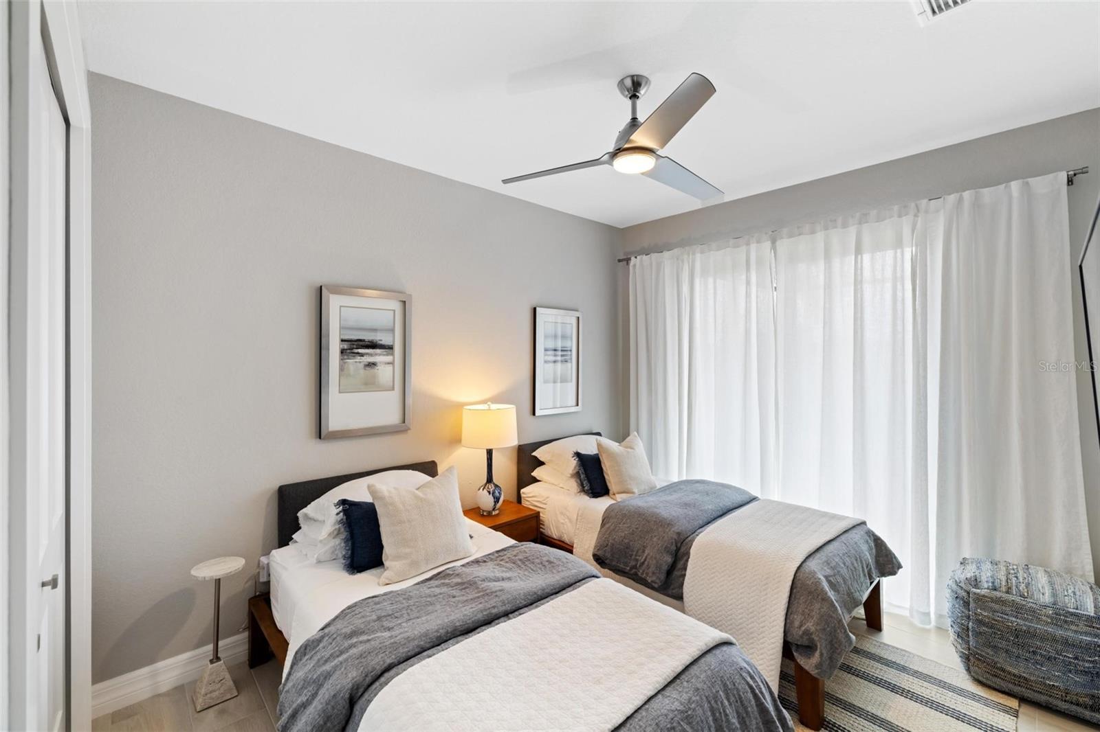 Image 35 of 50 For 270 Brig Circle W