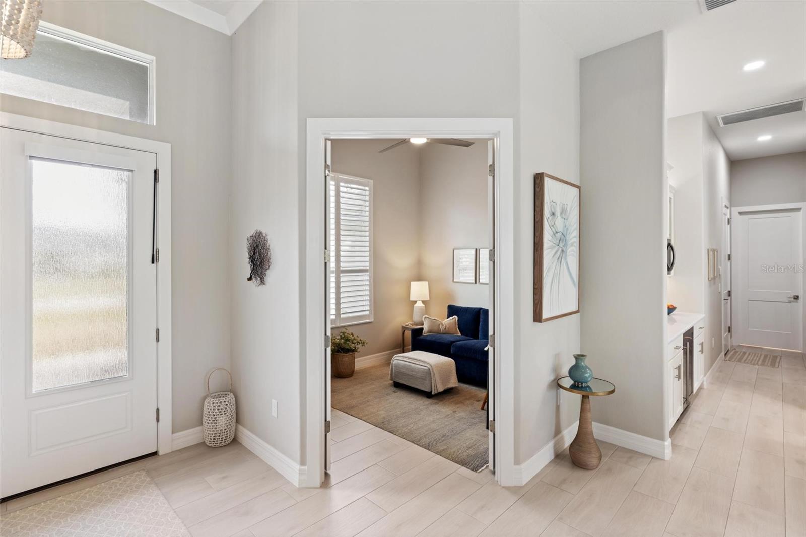 Image 37 of 50 For 270 Brig Circle W