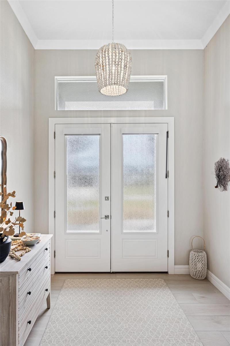 Image 4 of 50 For 270 Brig Circle W