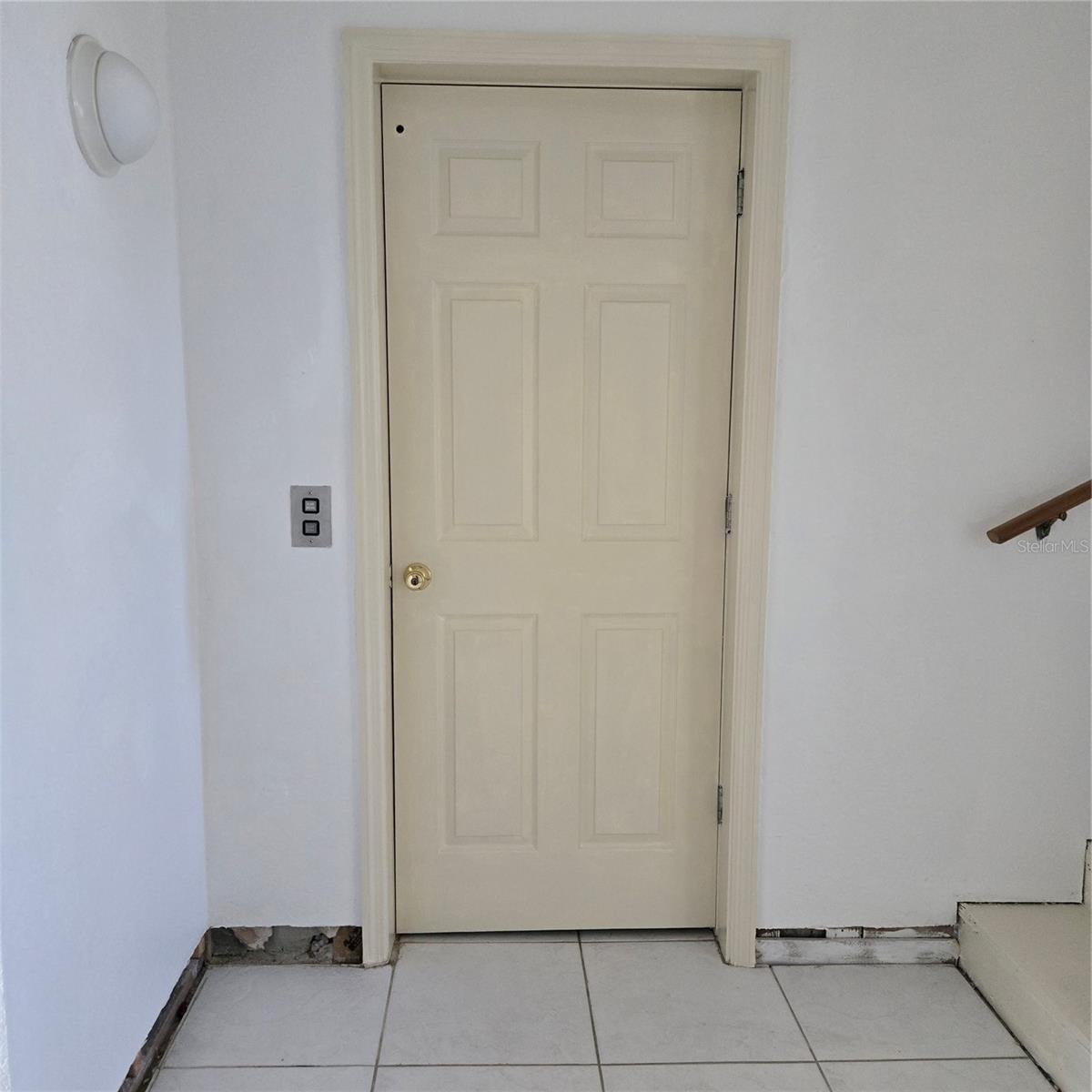 Image 19 of 46 For 4410 Warren Avenue 507