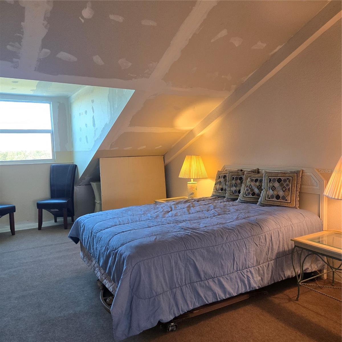 Image 34 of 46 For 4410 Warren Avenue 507