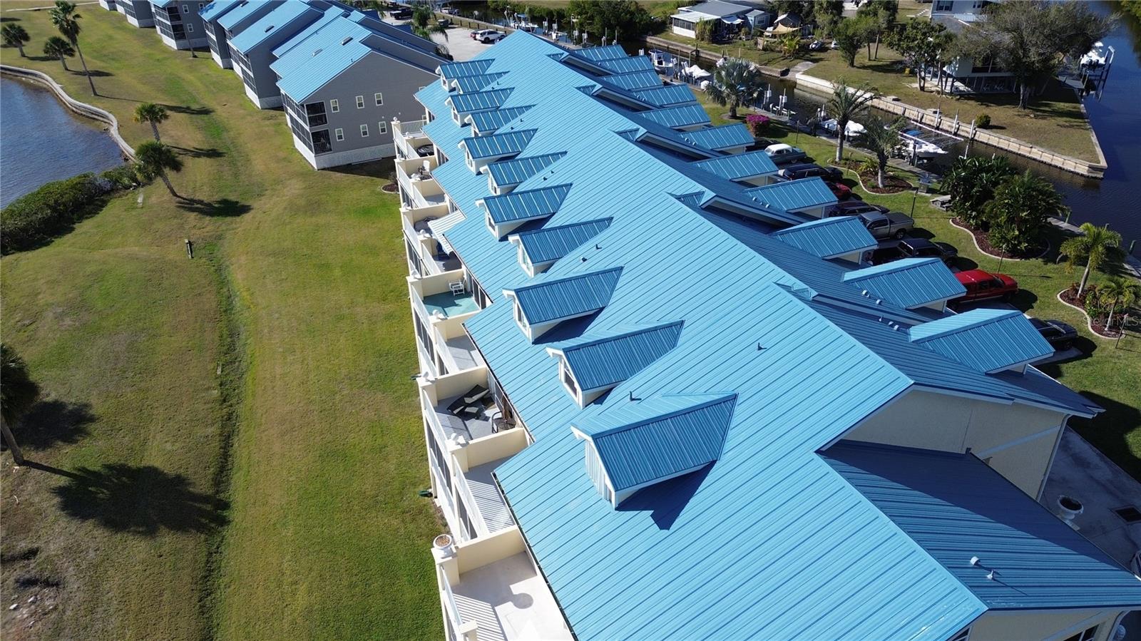 Image 6 of 46 For 4410 Warren Avenue 507