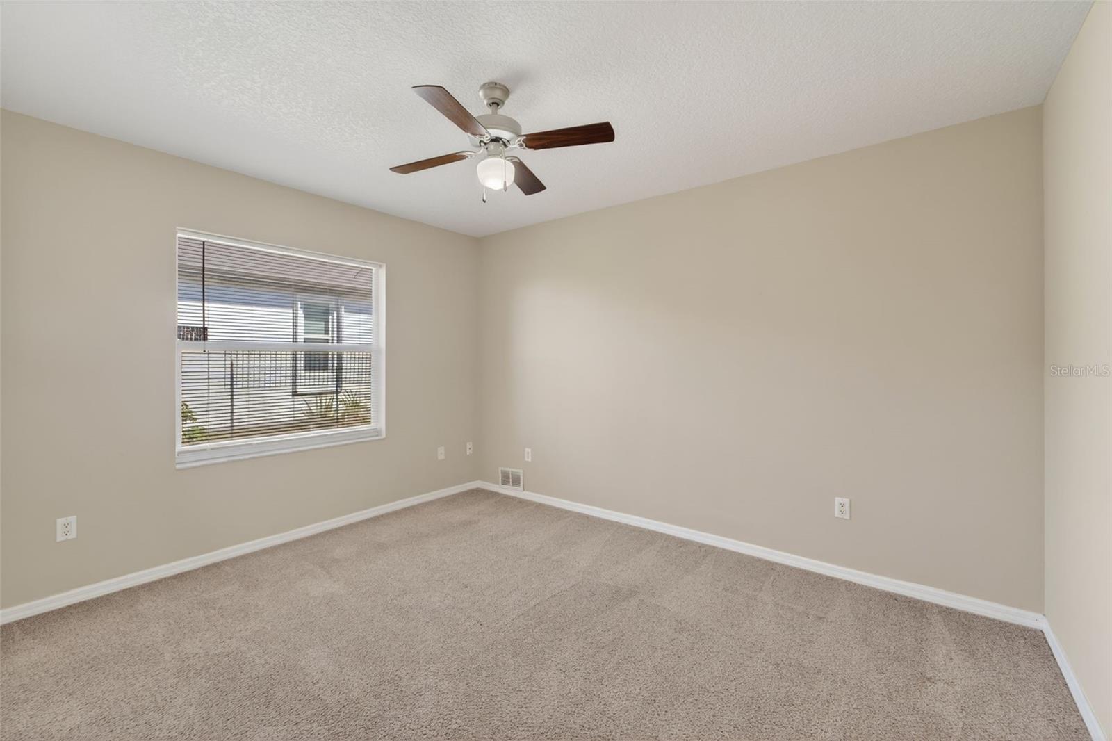 Image 19 of 52 For 4541 Blueridge Street