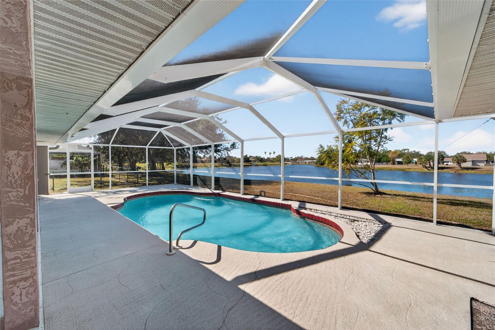 Image 35 of 52 For 4541 Blueridge Street