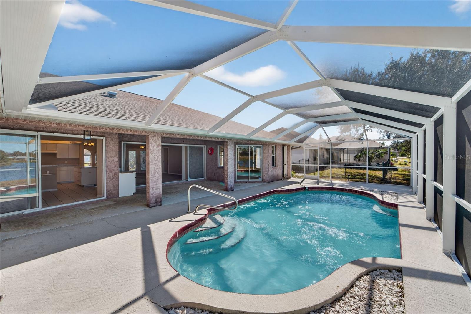 Image 37 of 52 For 4541 Blueridge Street