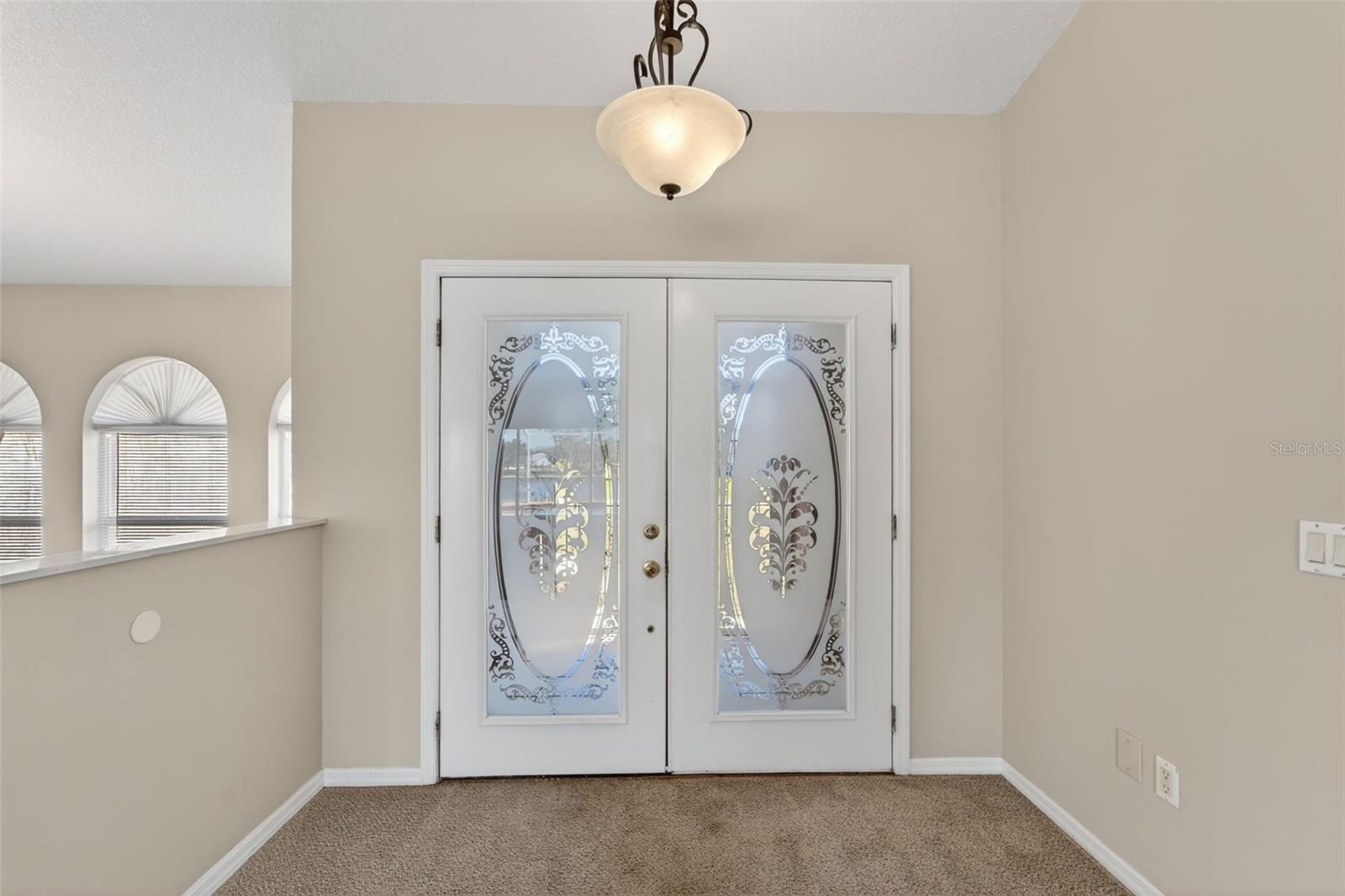 Image 4 of 52 For 4541 Blueridge Street