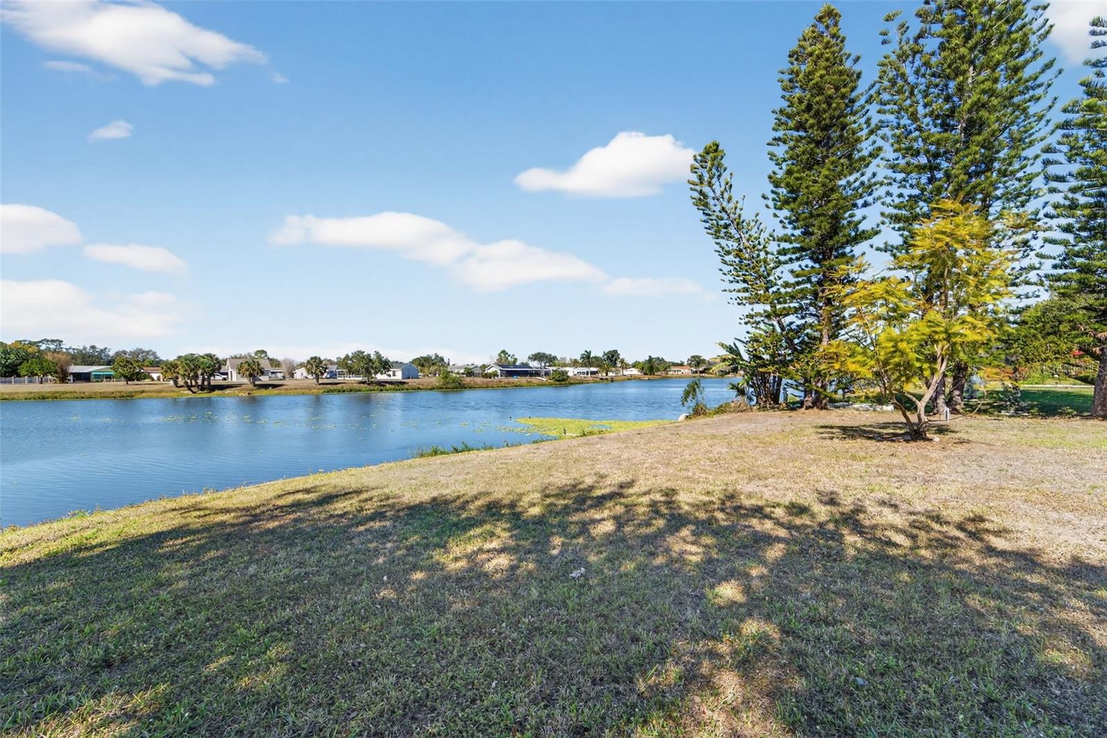 Image 40 of 52 For 4541 Blueridge Street