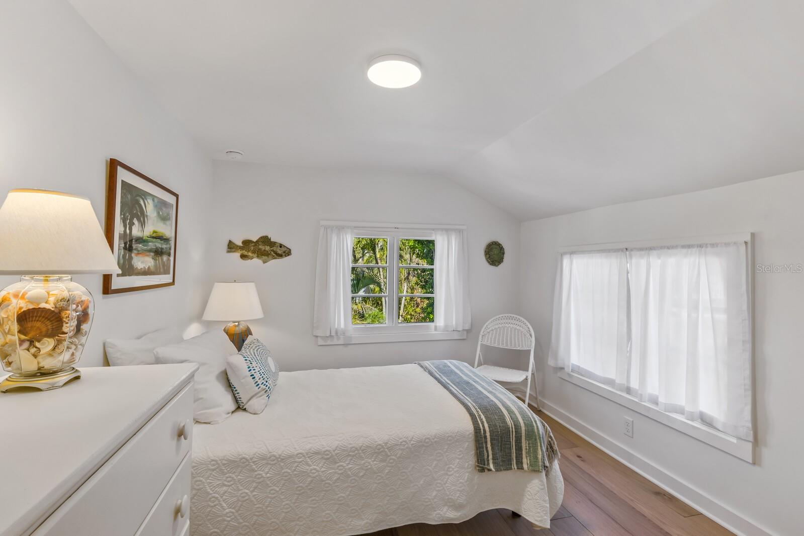 Image 14 of 24 For 351 Tarpon Avenue