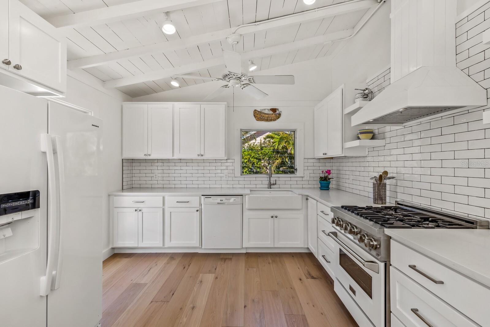 Image 9 of 24 For 351 Tarpon Avenue