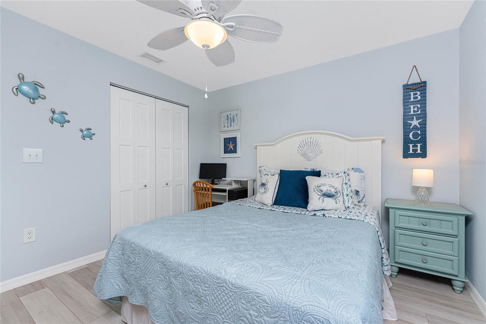 Image 25 of 64 For 5031 Beach Road 222