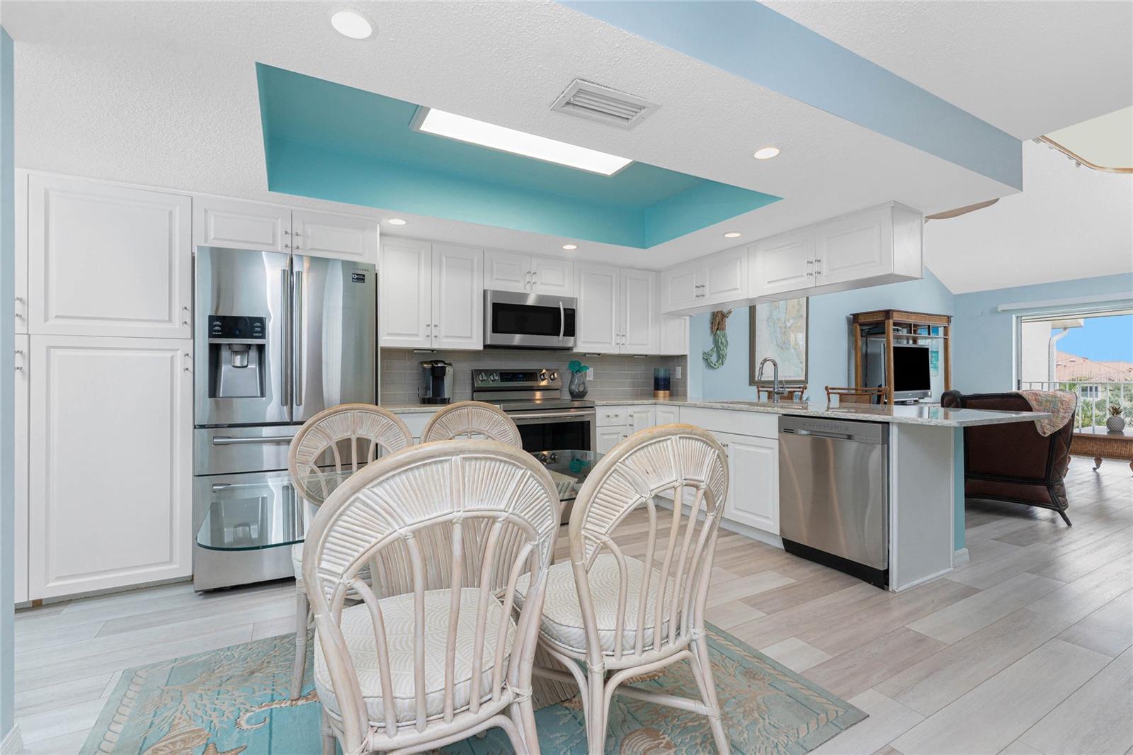 Image 5 of 64 For 5031 Beach Road 222