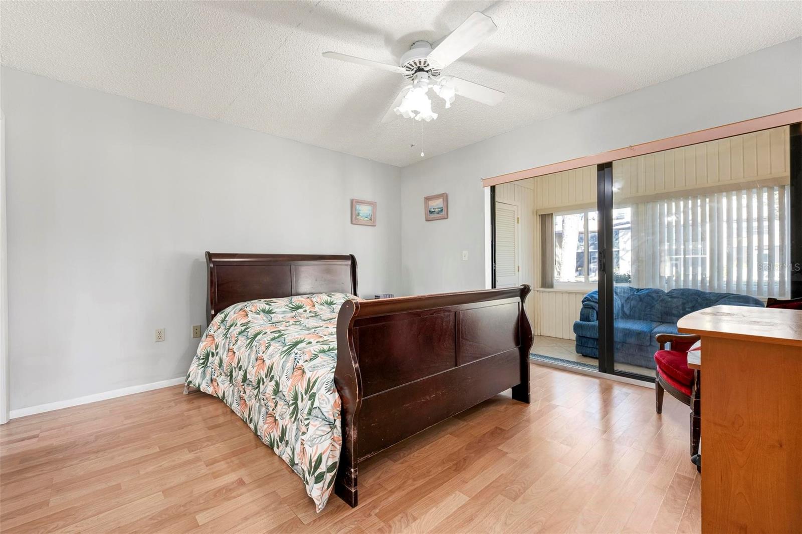 Image 23 of 31 For 25 Quails Run Boulevard 6