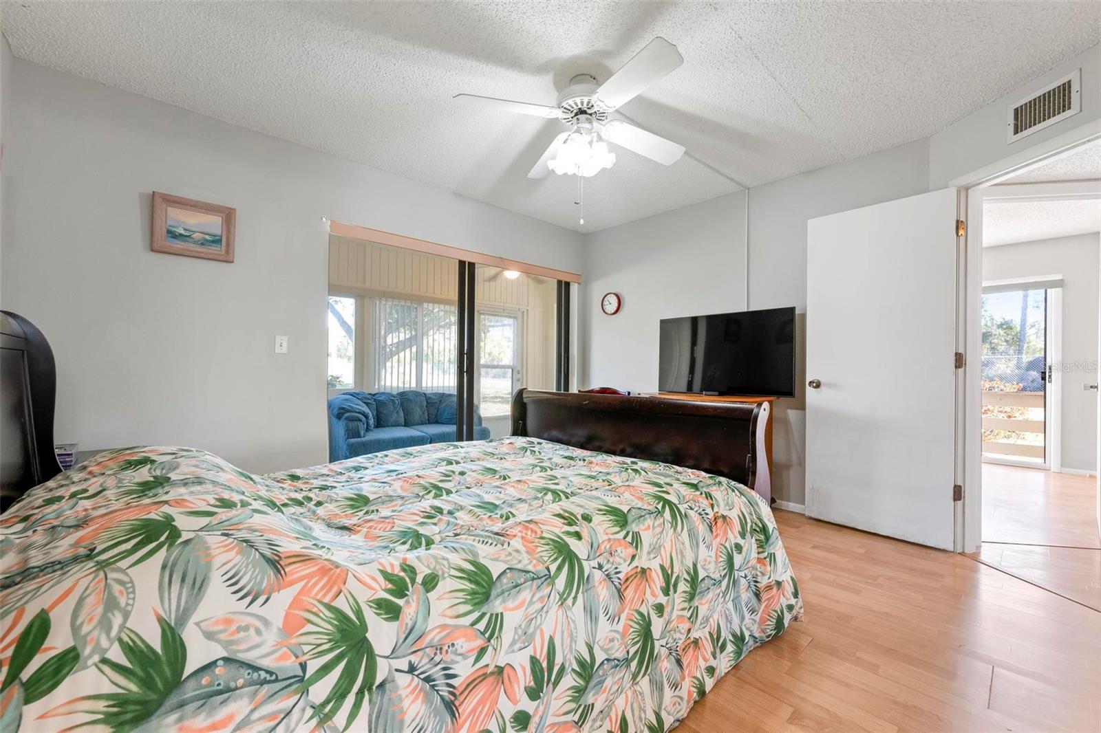 Image 25 of 31 For 25 Quails Run Boulevard 6